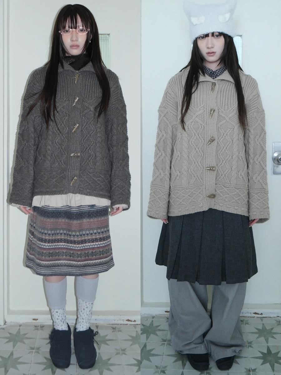 ang project Vintage Cable Knit Horn Button Loose Fit Women&