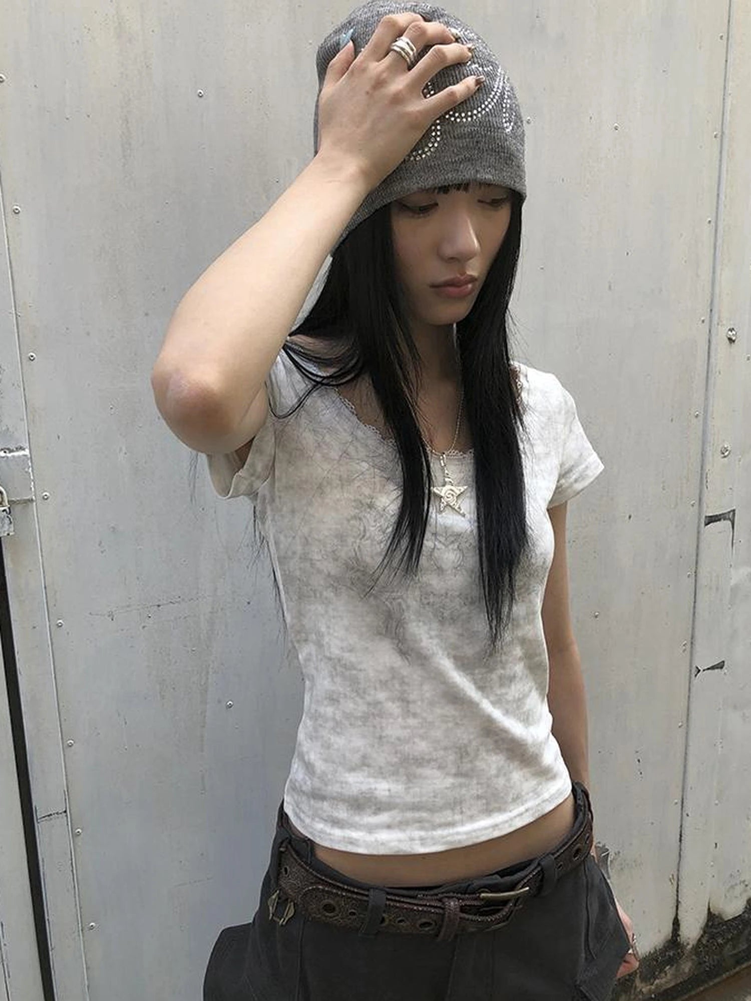 Vintage Floral Lace Collar Stretch Slim Tee