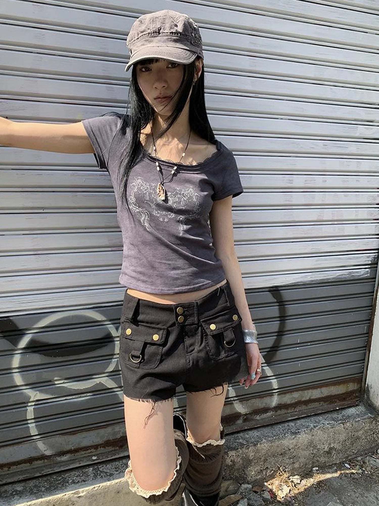 Vintage Floral Lace Collar Stretch Slim Tee