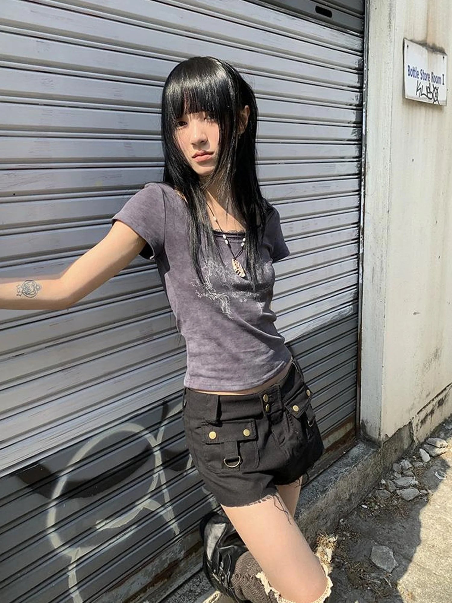 Vintage Floral Lace Collar Stretch Slim Tee