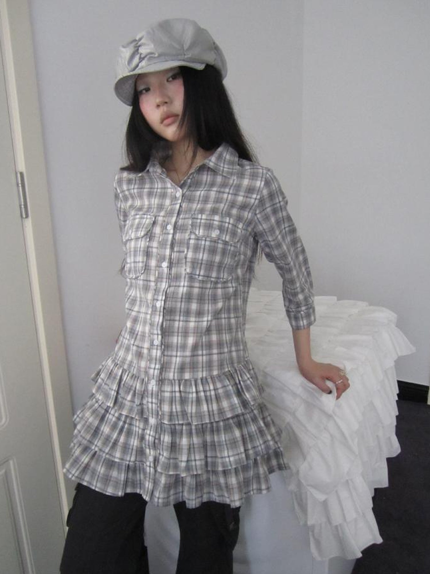 ang project Vintage Grey Plaid Layered Hem Short Sleeve Shirt