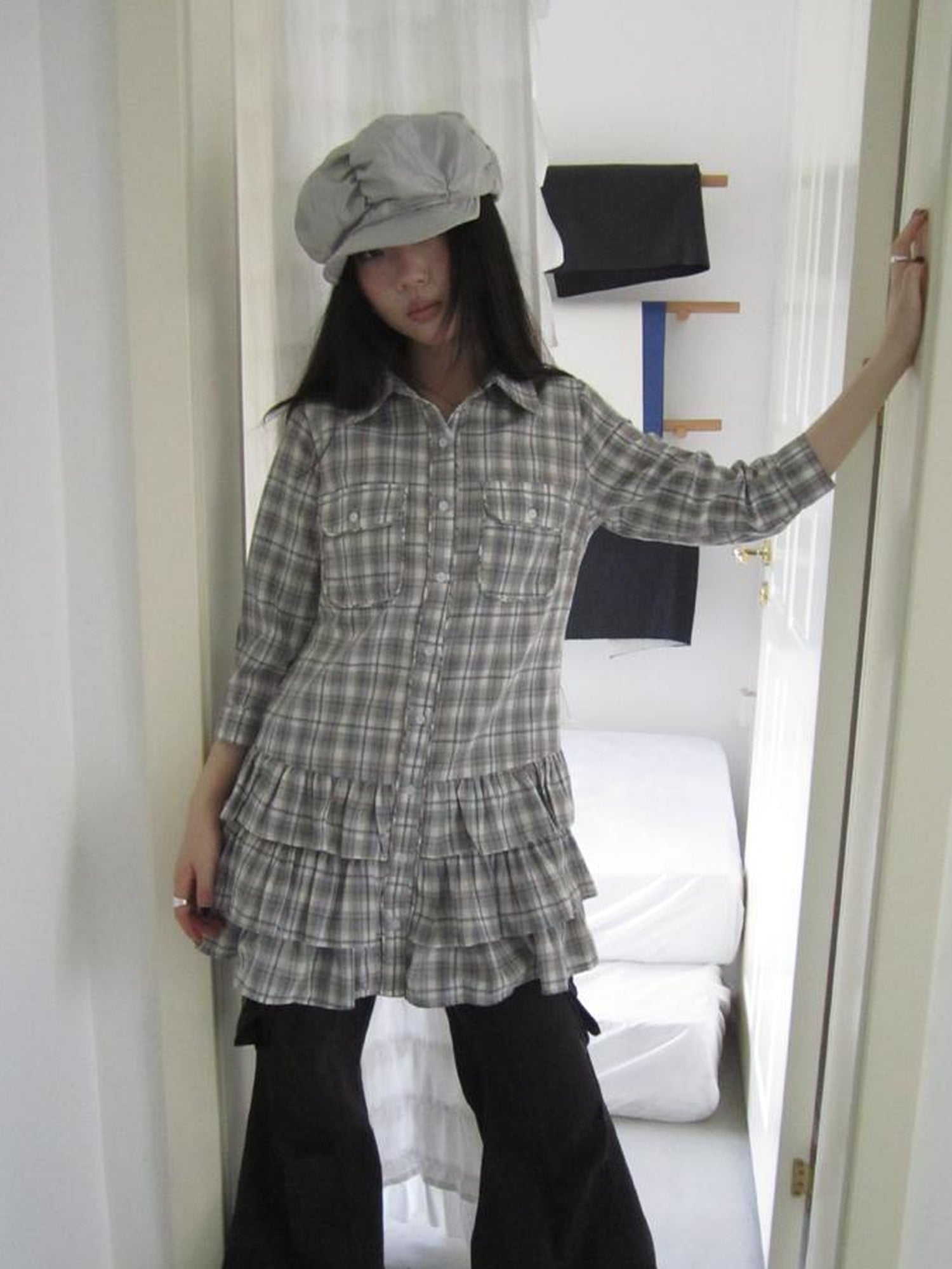 ang project Vintage Grey Plaid Layered Hem Short Sleeve Shirt