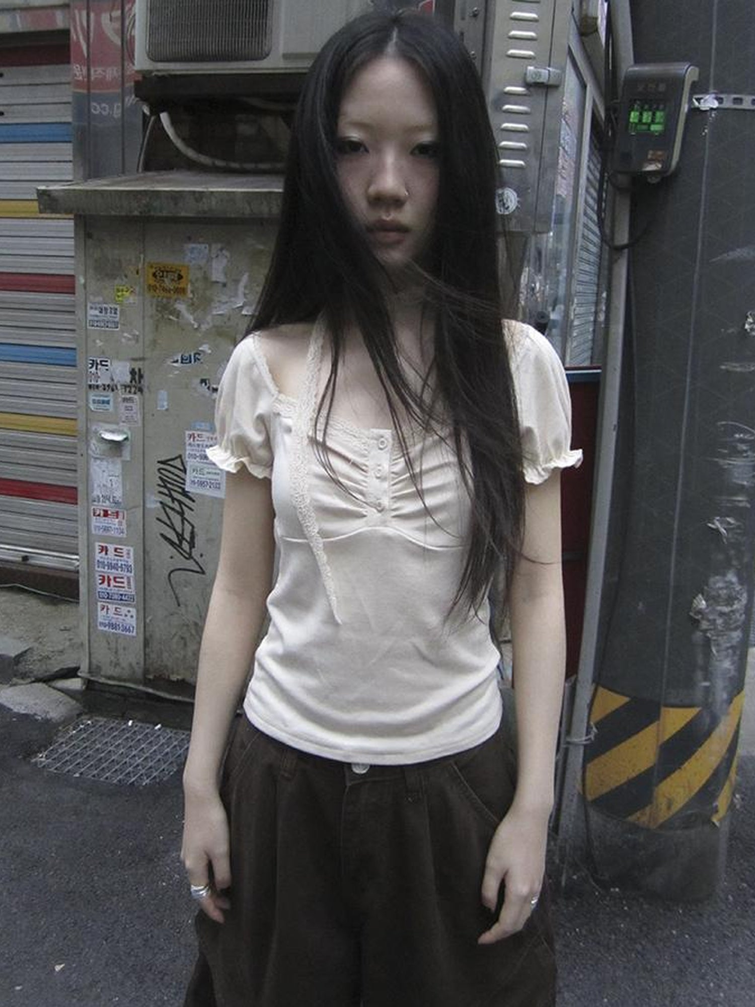 Updateang project Vintage Lace Trim Ruffled Button Detail Slim Fit Tee With Scarf