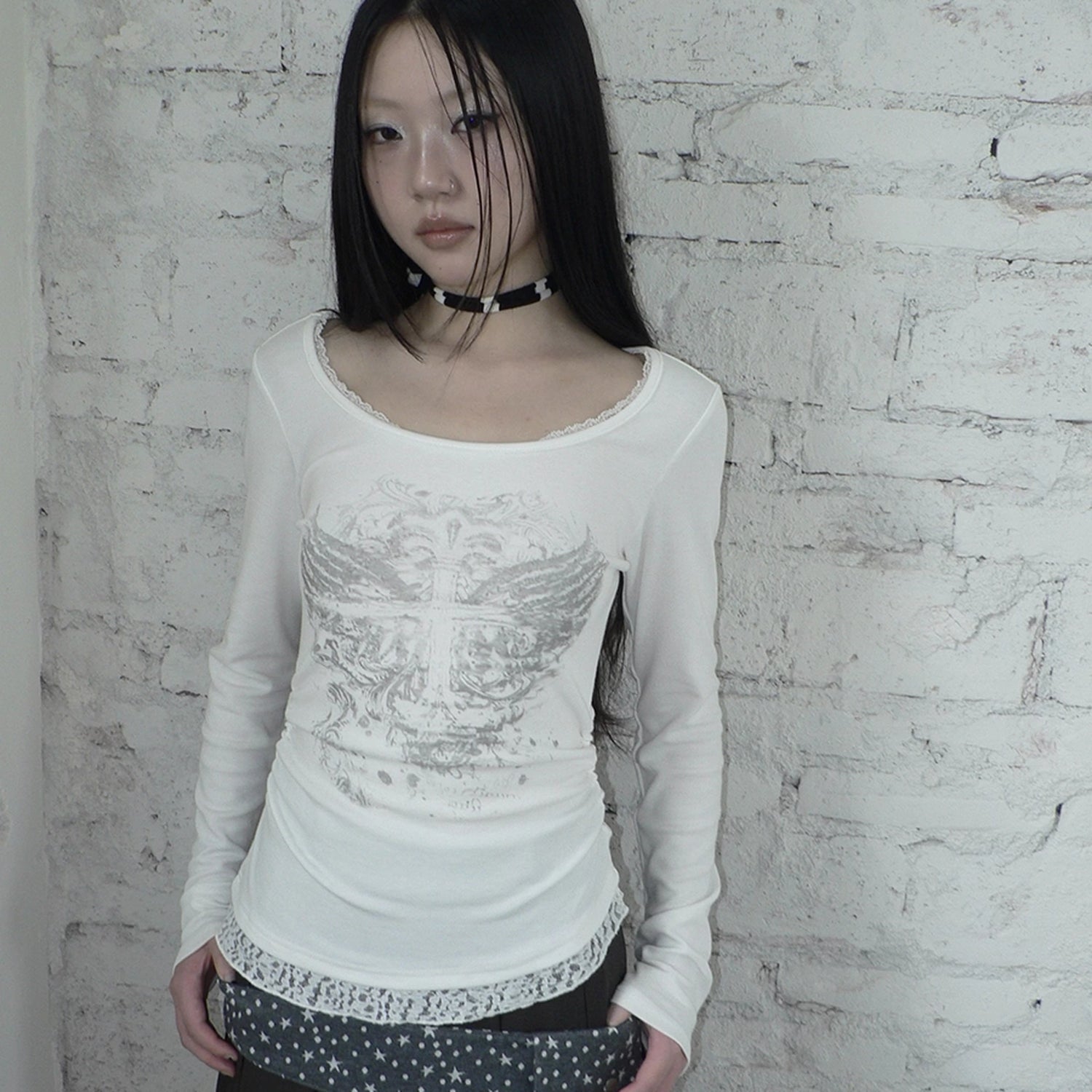 ang_project_Vintage_Lace_Trim_U_Neck_Floral_Print_T-shirt_MISSTT