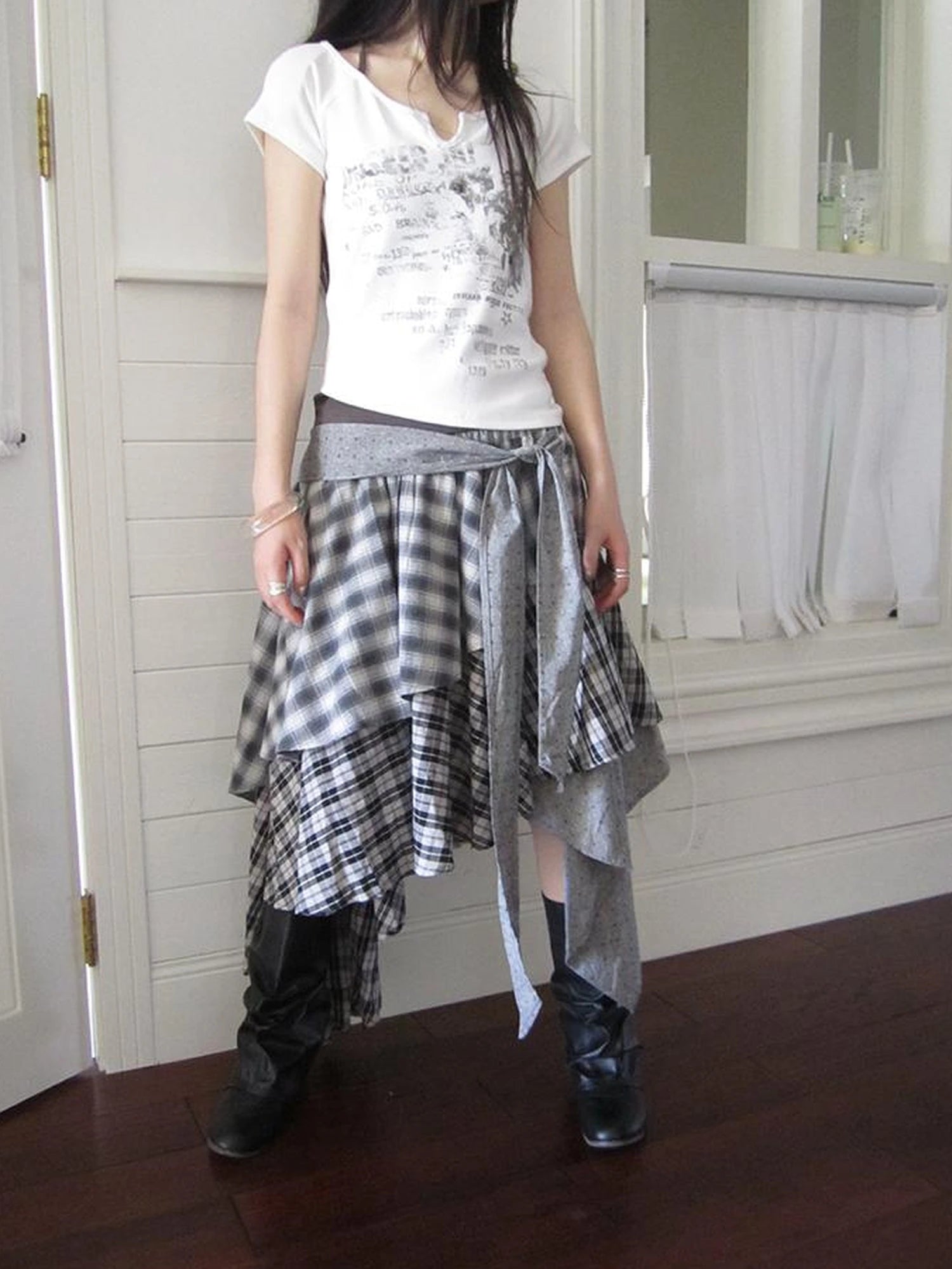 Vintage Plaid Skirt With Asymmetrical Hem And Elastic Waist