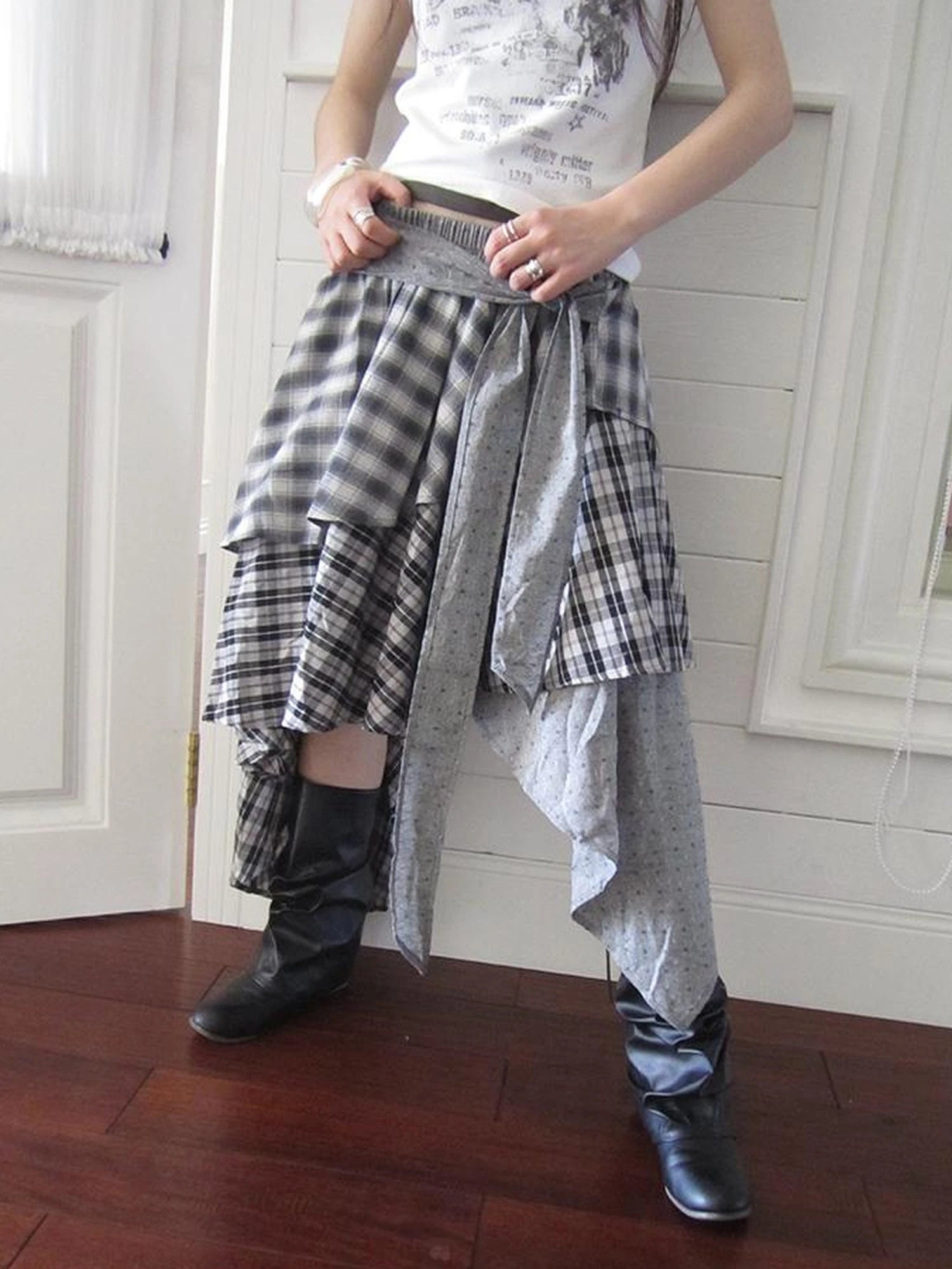 Vintage Plaid Skirt With Asymmetrical Hem And Elastic Waist