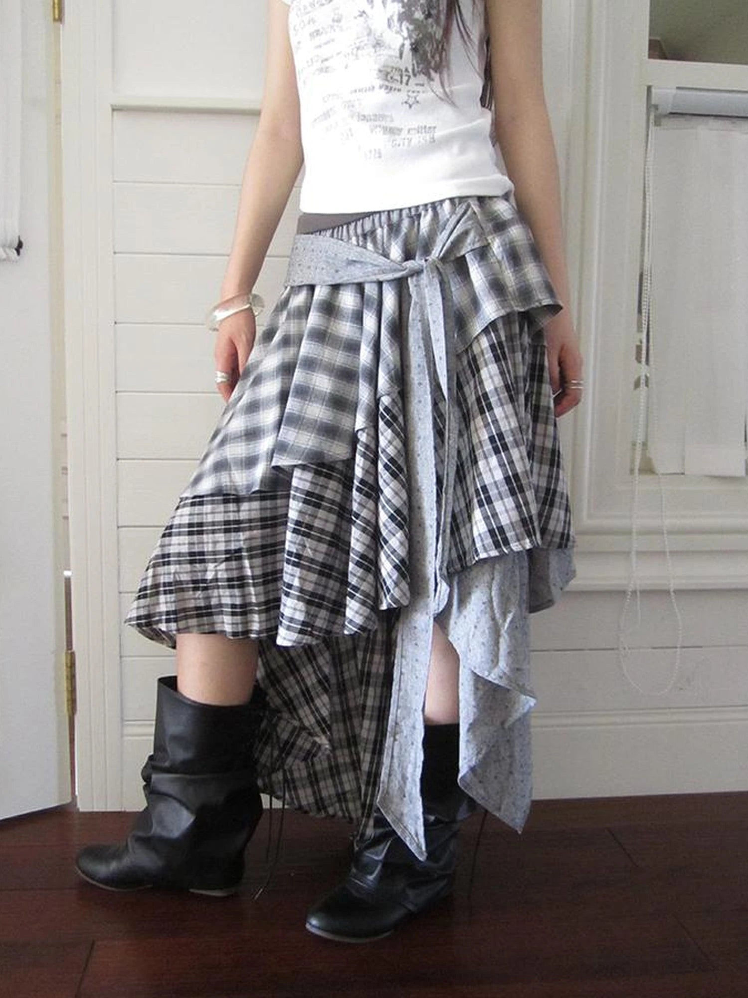 Vintage Plaid Skirt With Asymmetrical Hem And Elastic Waist