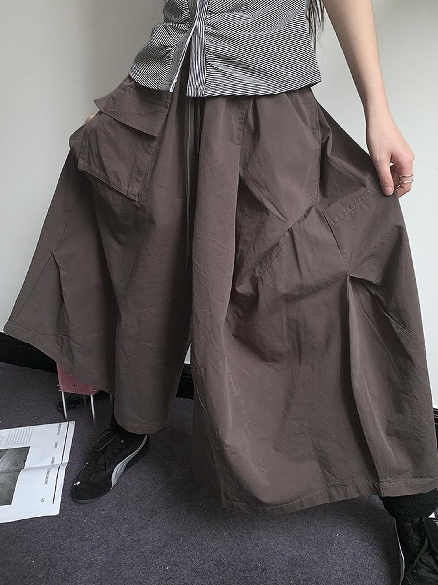 ang project Vintage Solid Multi Pleat Pocket Cargo Pants With Elastic Waist