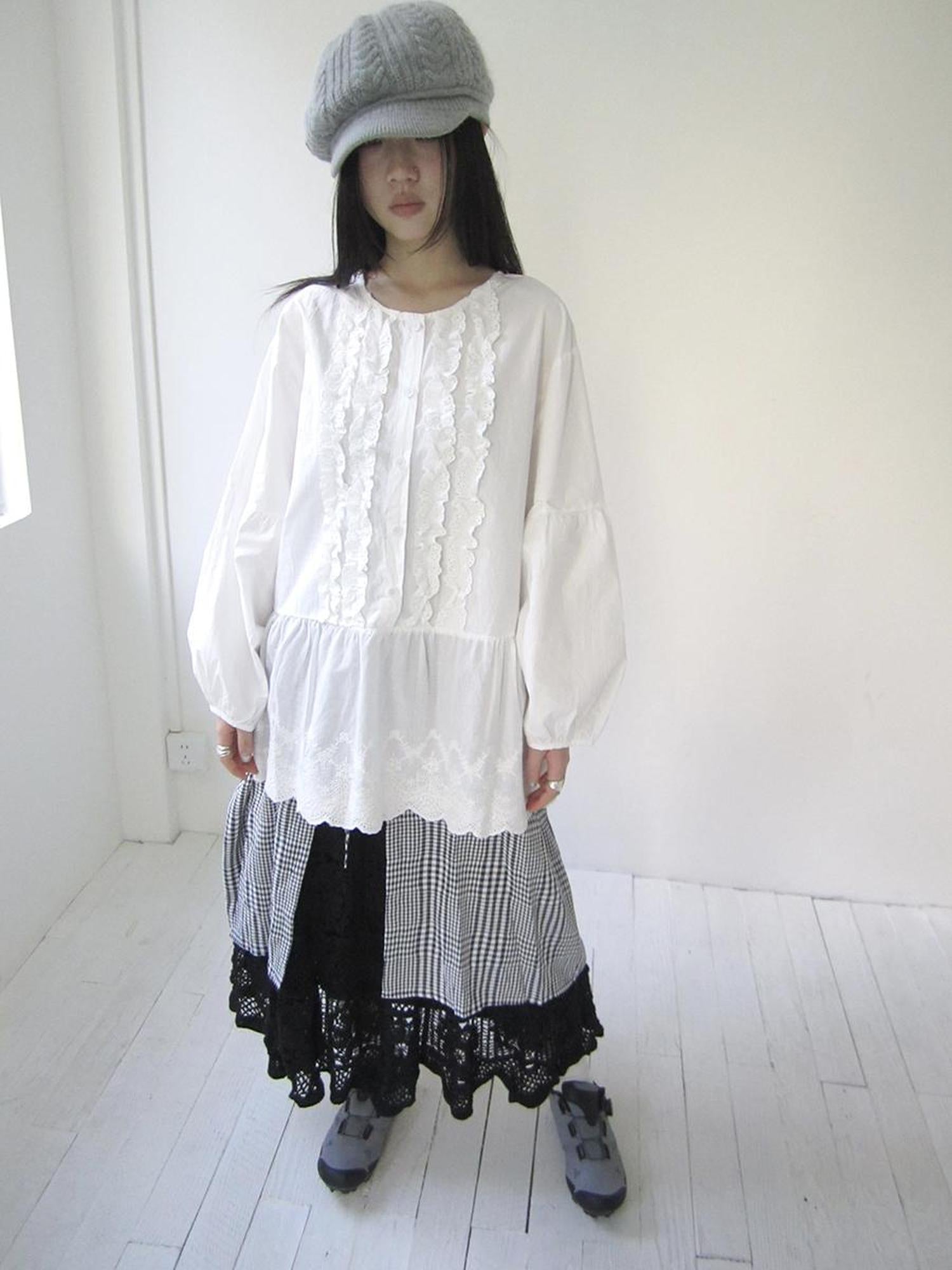 ang project Vintage White Embroidered Lace Trim Oversized Round Neck Blouse