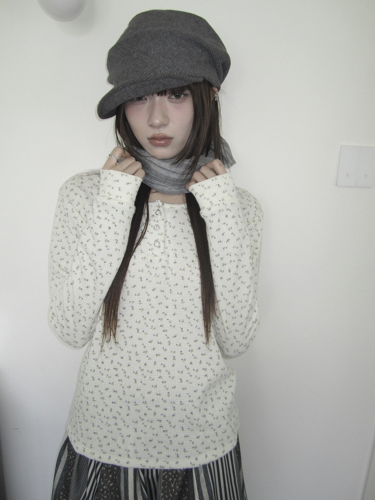ang_project_Waffle_Knit_Floral_Print_Three_Button_Roundneck_Women&