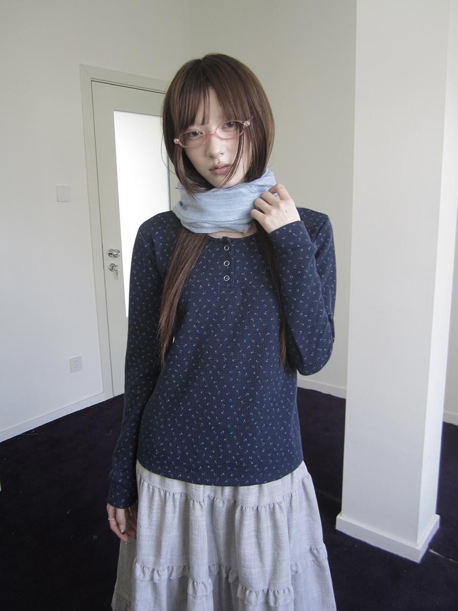 ang project Waffle Knit Floral Print Three Button Roundneck Women&