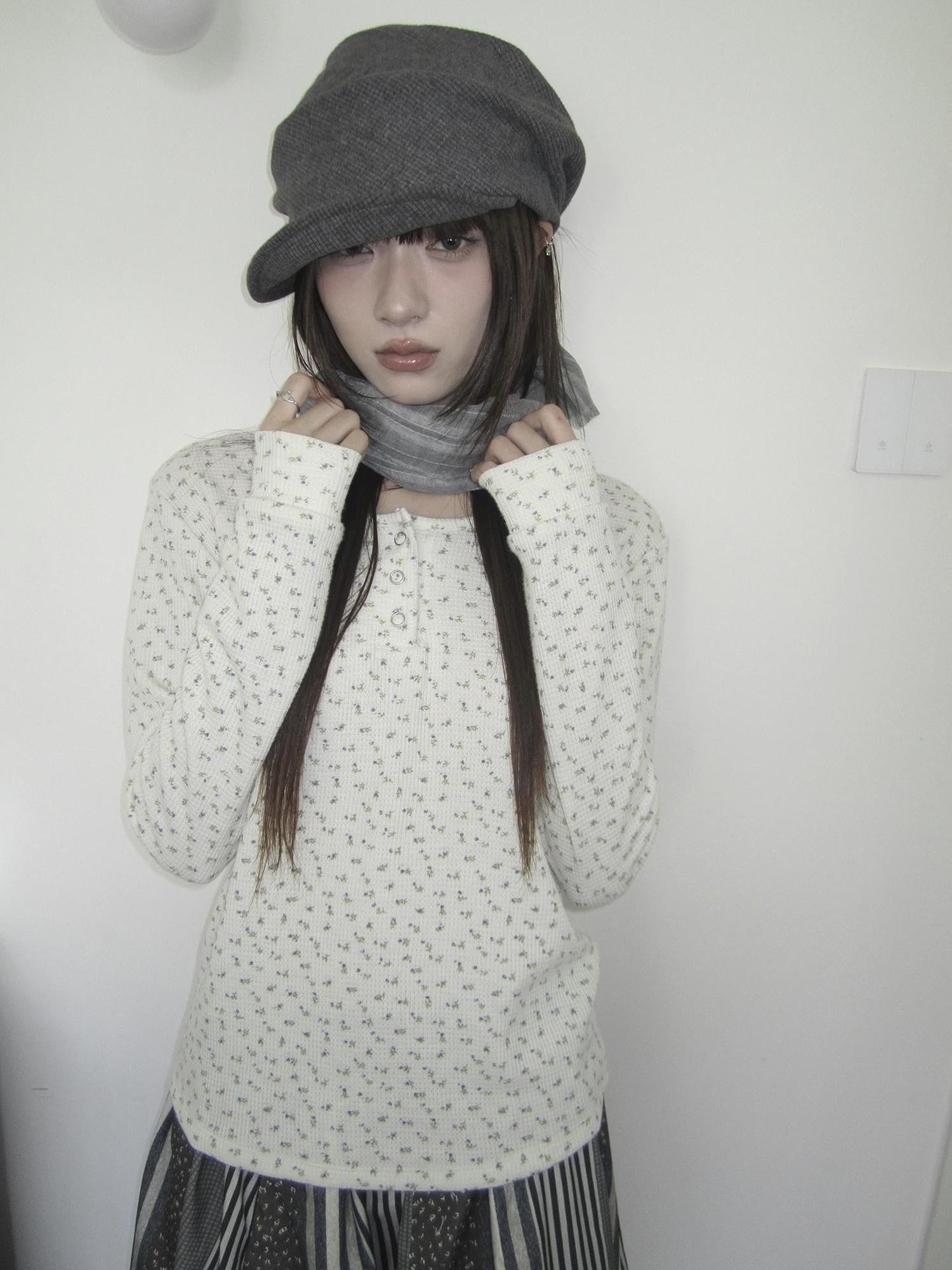 ang project Waffle Knit Floral Print Three Button Roundneck Women&