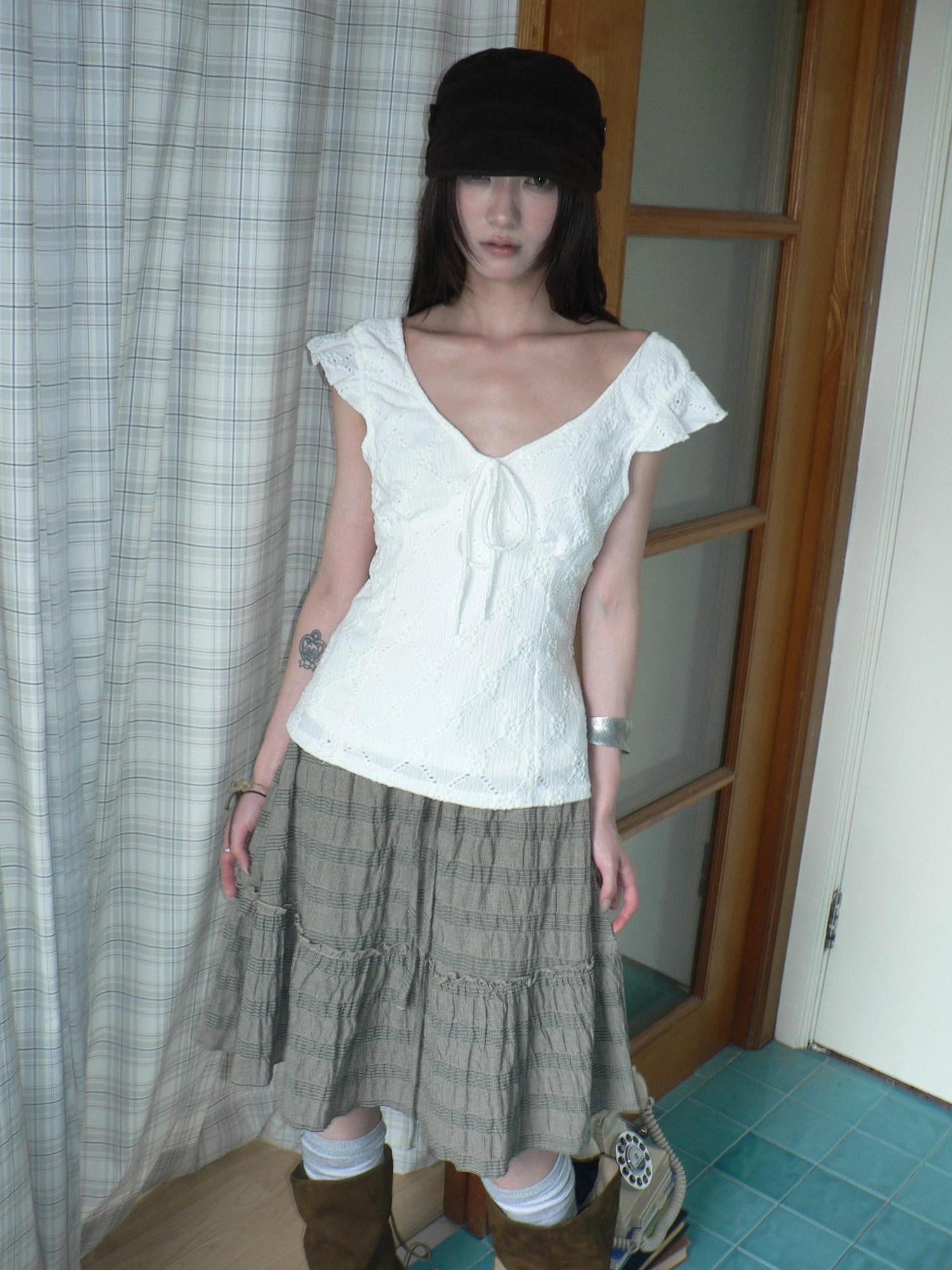 ang project White Cutout Embroidery V-neck Tie Slim Flutter Sleeves Women&