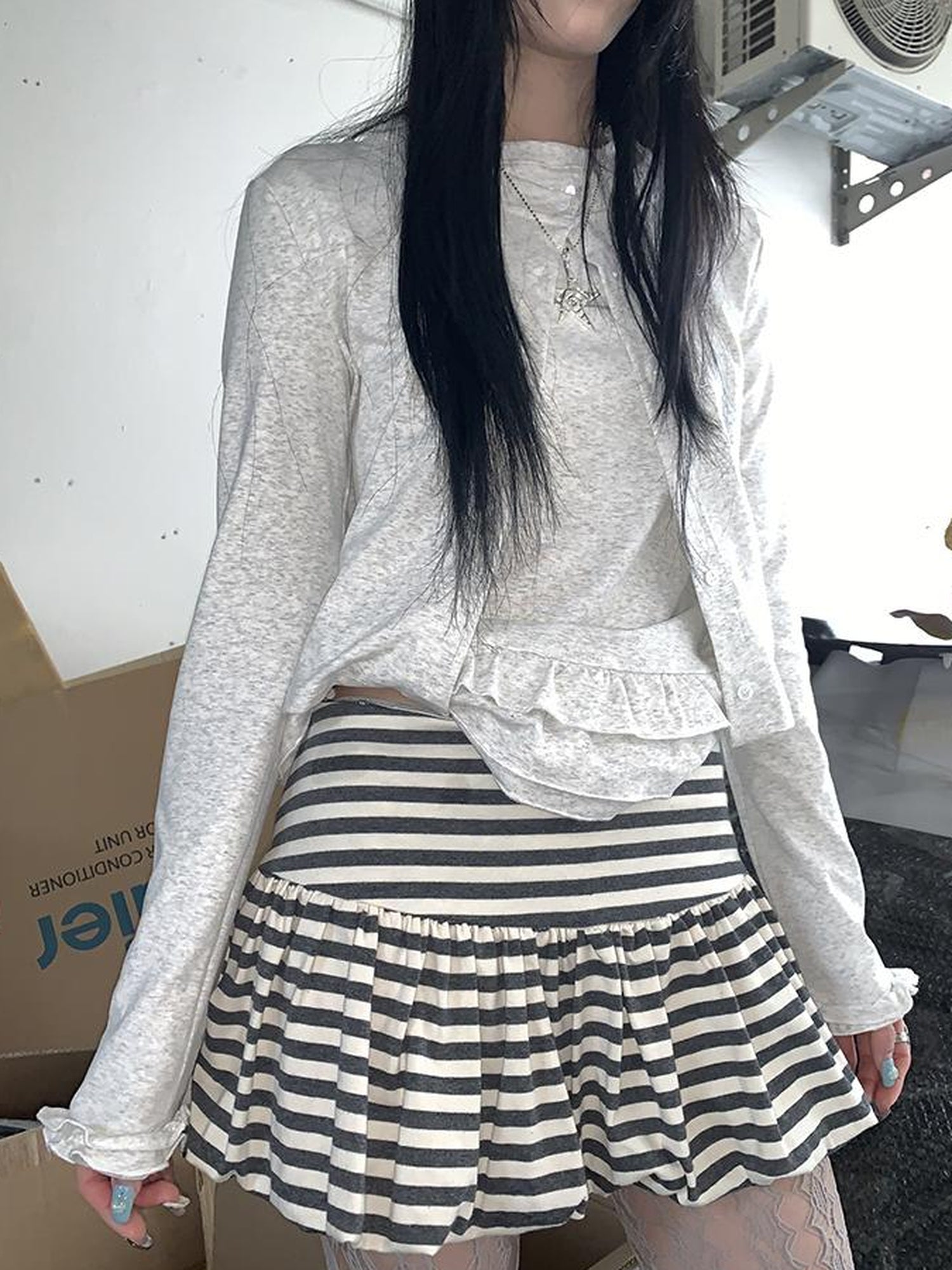 ang project White Gray Striped Low Waist Fluffy Pleated Mini Skirt