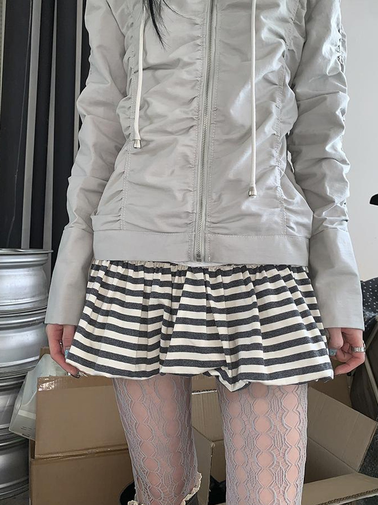 ang project White Gray Striped Low Waist Fluffy Pleated Mini Skirt