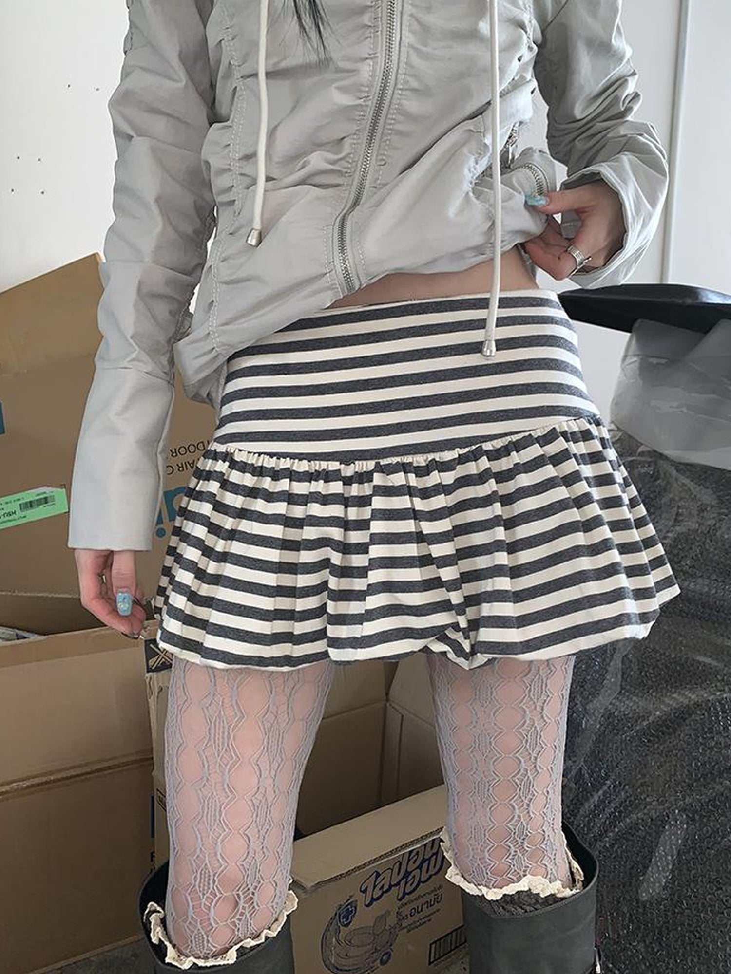 ang project White Gray Striped Low Waist Fluffy Pleated Mini Skirt