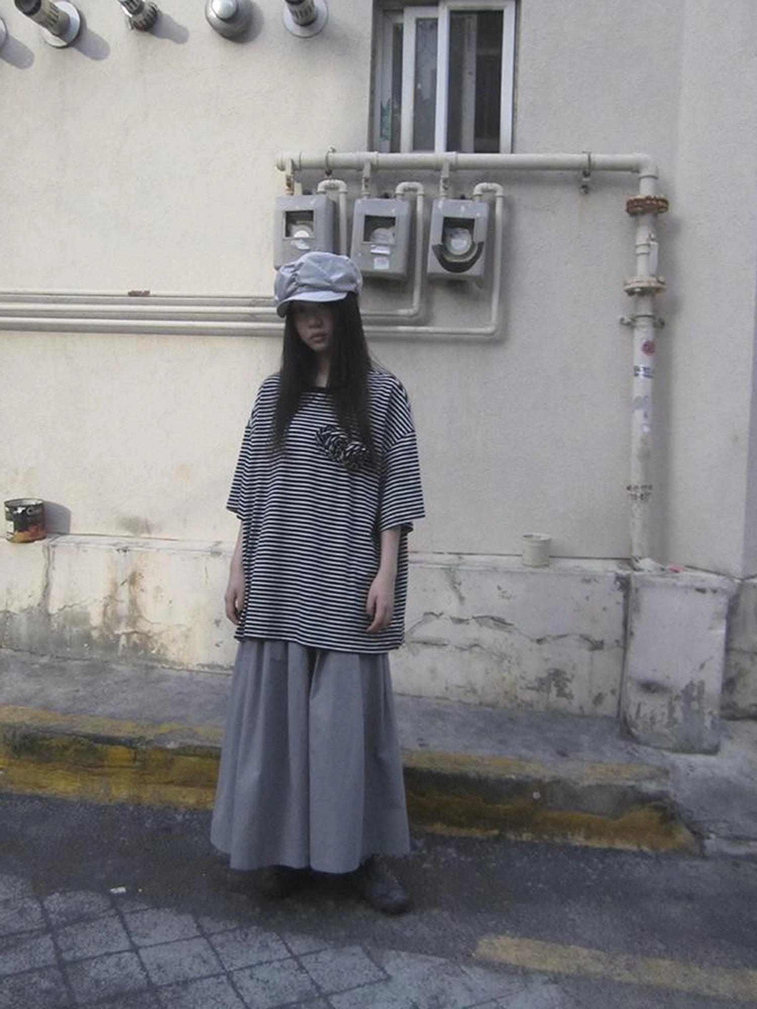 Wide Leg Cropped Pants with Elastic Waist and Pleated Detail