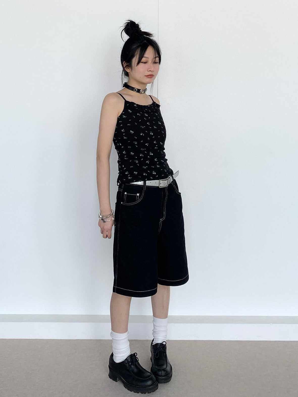 atrandom Black Ditsy Floral Ruffle Slim Women&