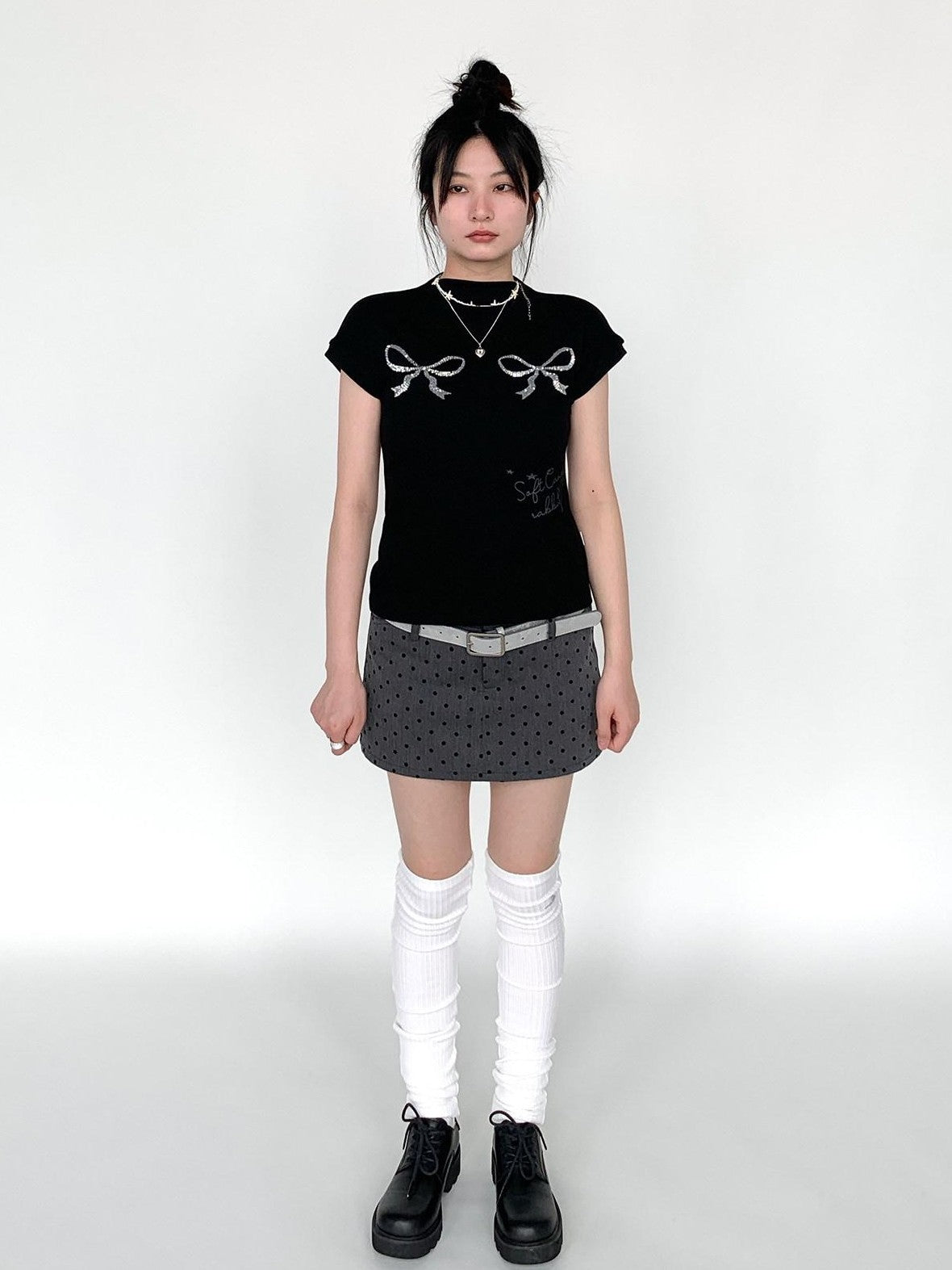 atrandom Sequin Embroidered Bow Print Mock Neck Women&
