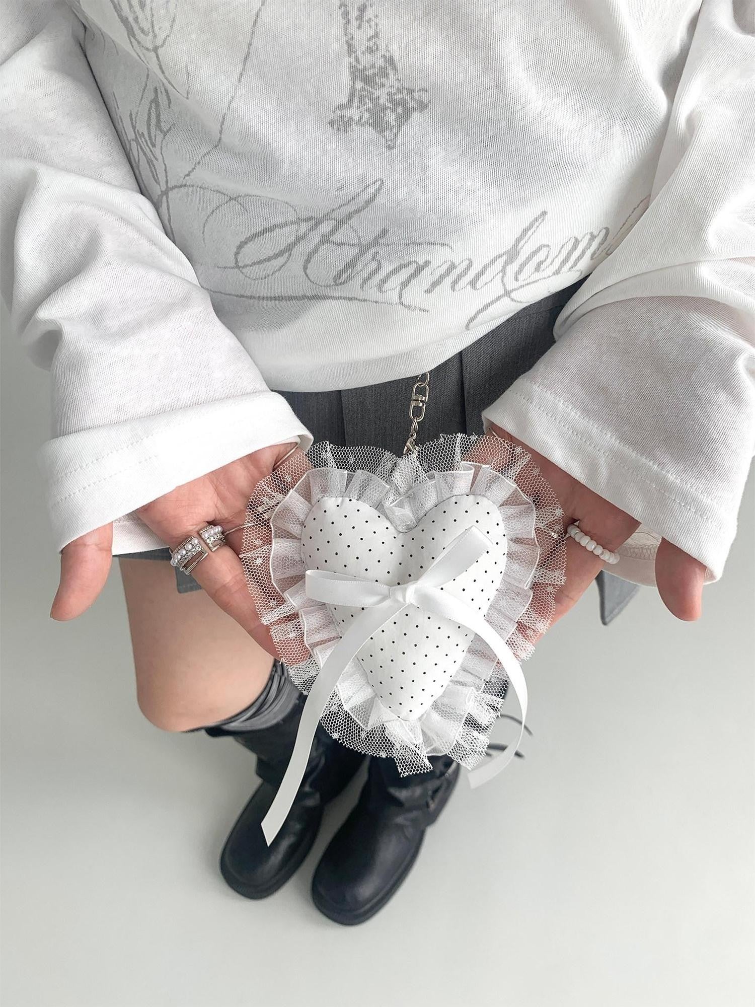 atrandom White Pom Pom Heart Lace Trim Bow Women&