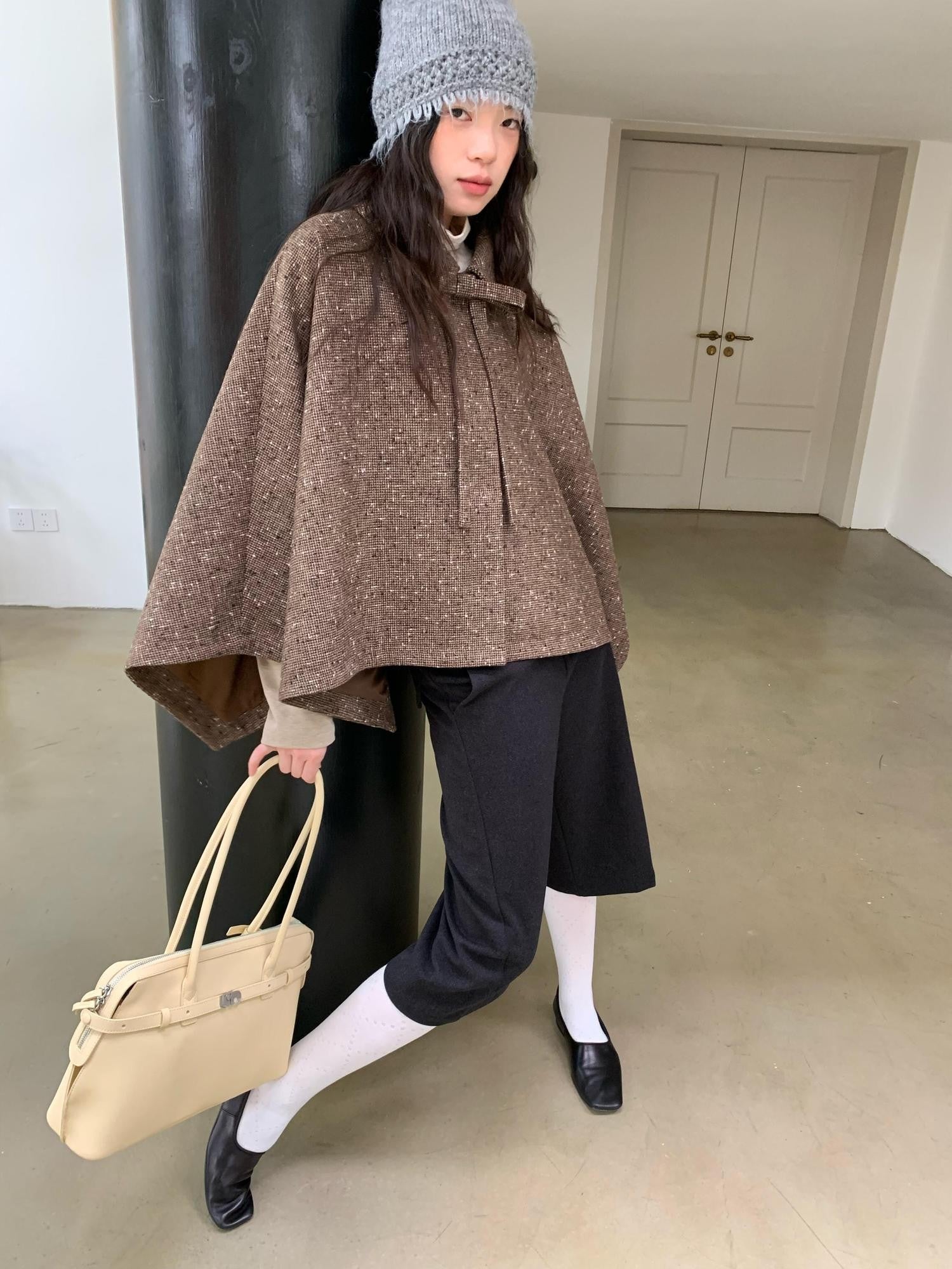 Dorydory Relaxed Asymmetrical Bow Women&