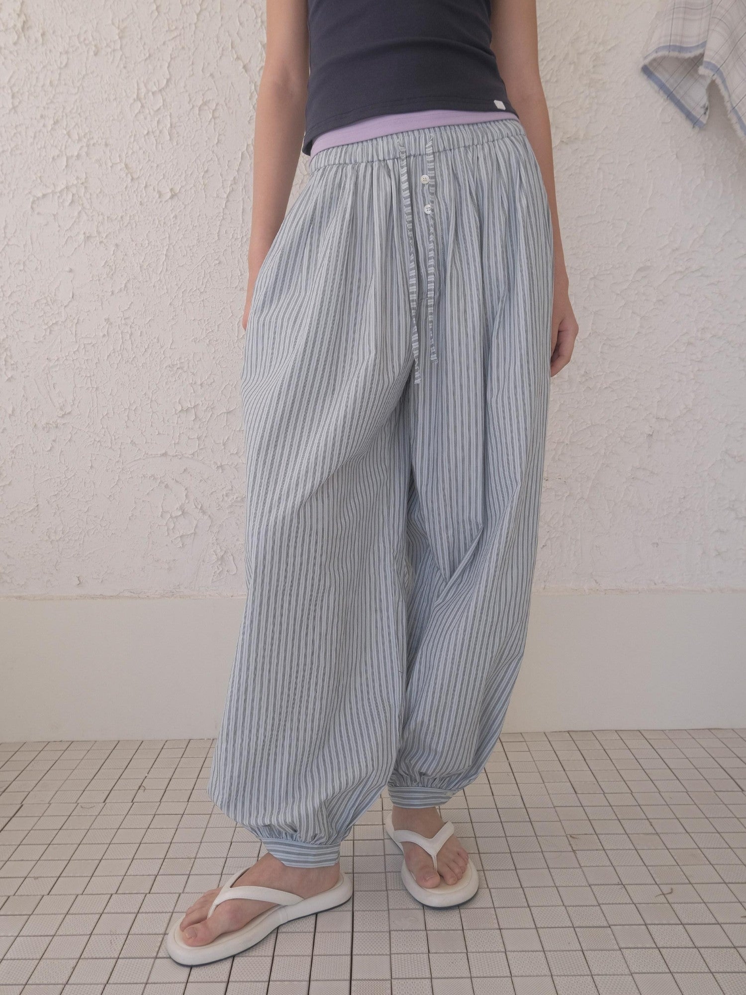 DKZ OFFICIAL Blue White Striped Relaxed Tapered Women&
