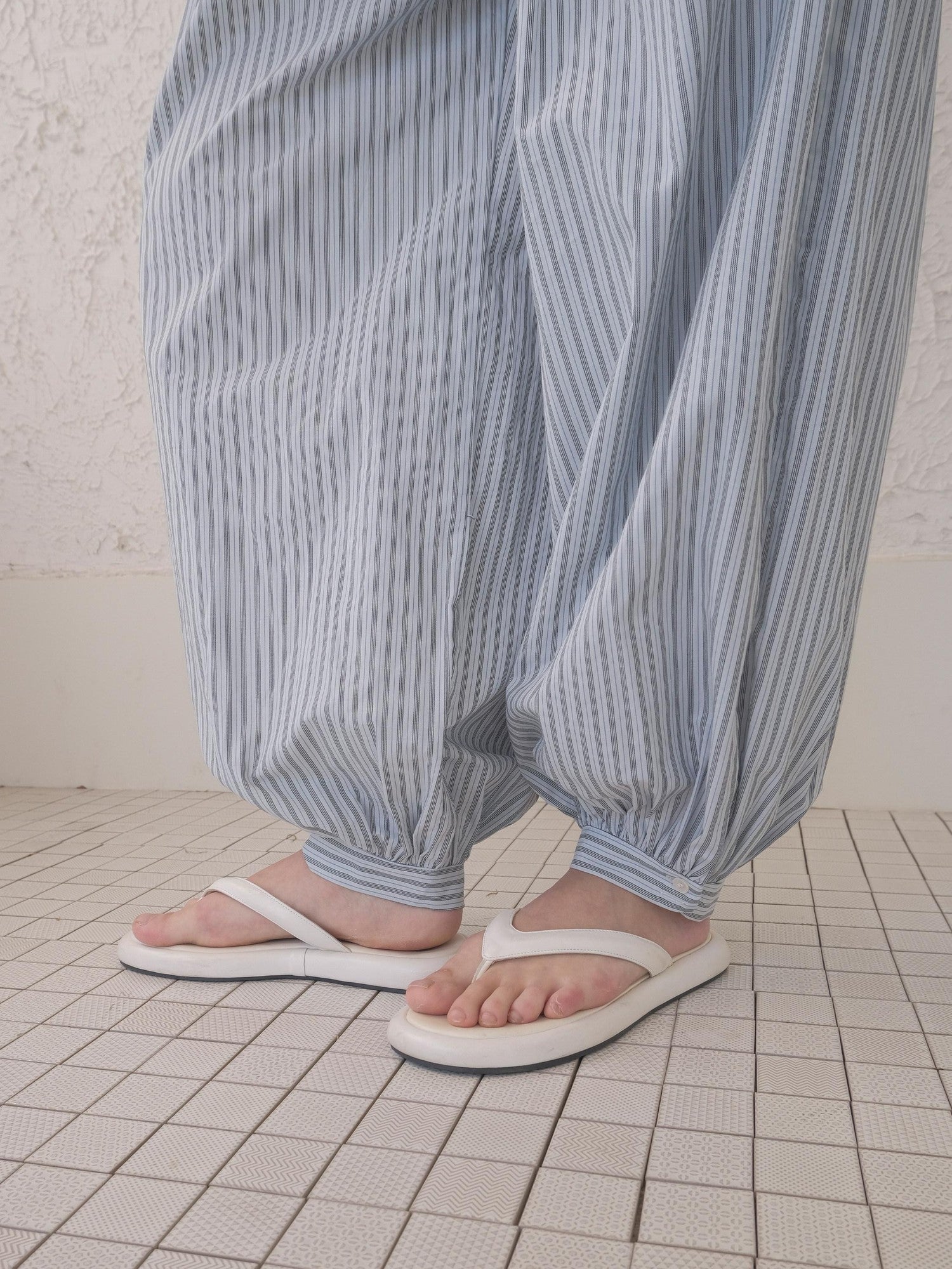 DKZ OFFICIAL Blue White Striped Relaxed Tapered Women&