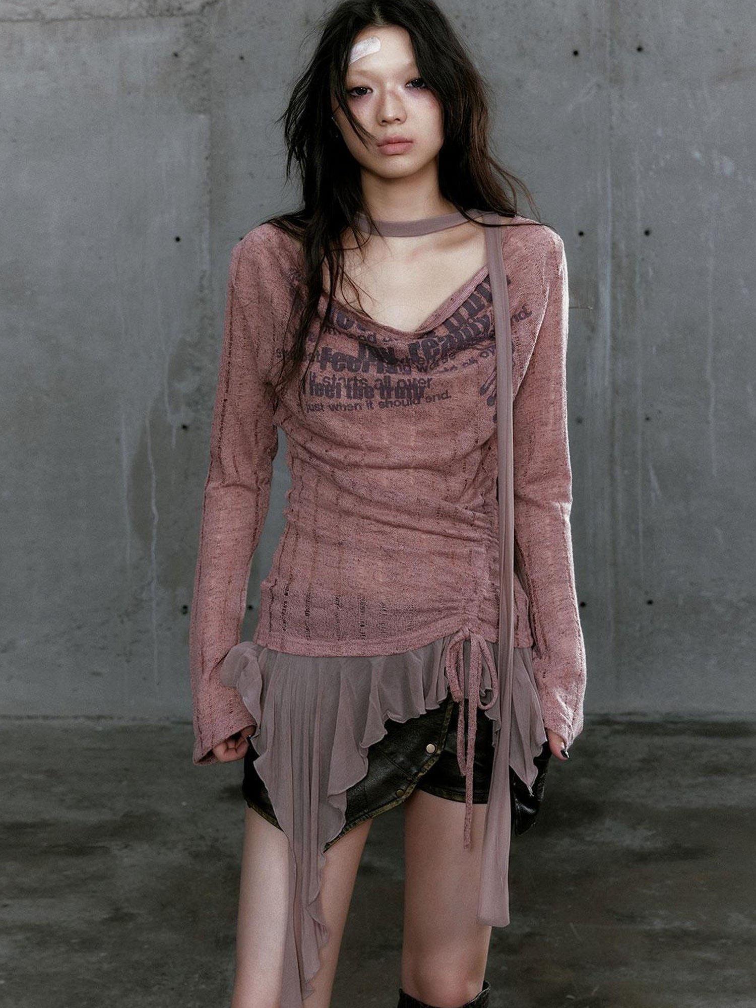 c Graffiti Swing Collar Peplum Print Knit Top
