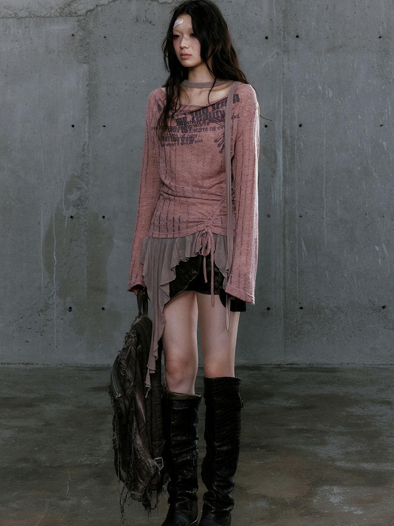 c Graffiti Swing Collar Peplum Print Knit Top