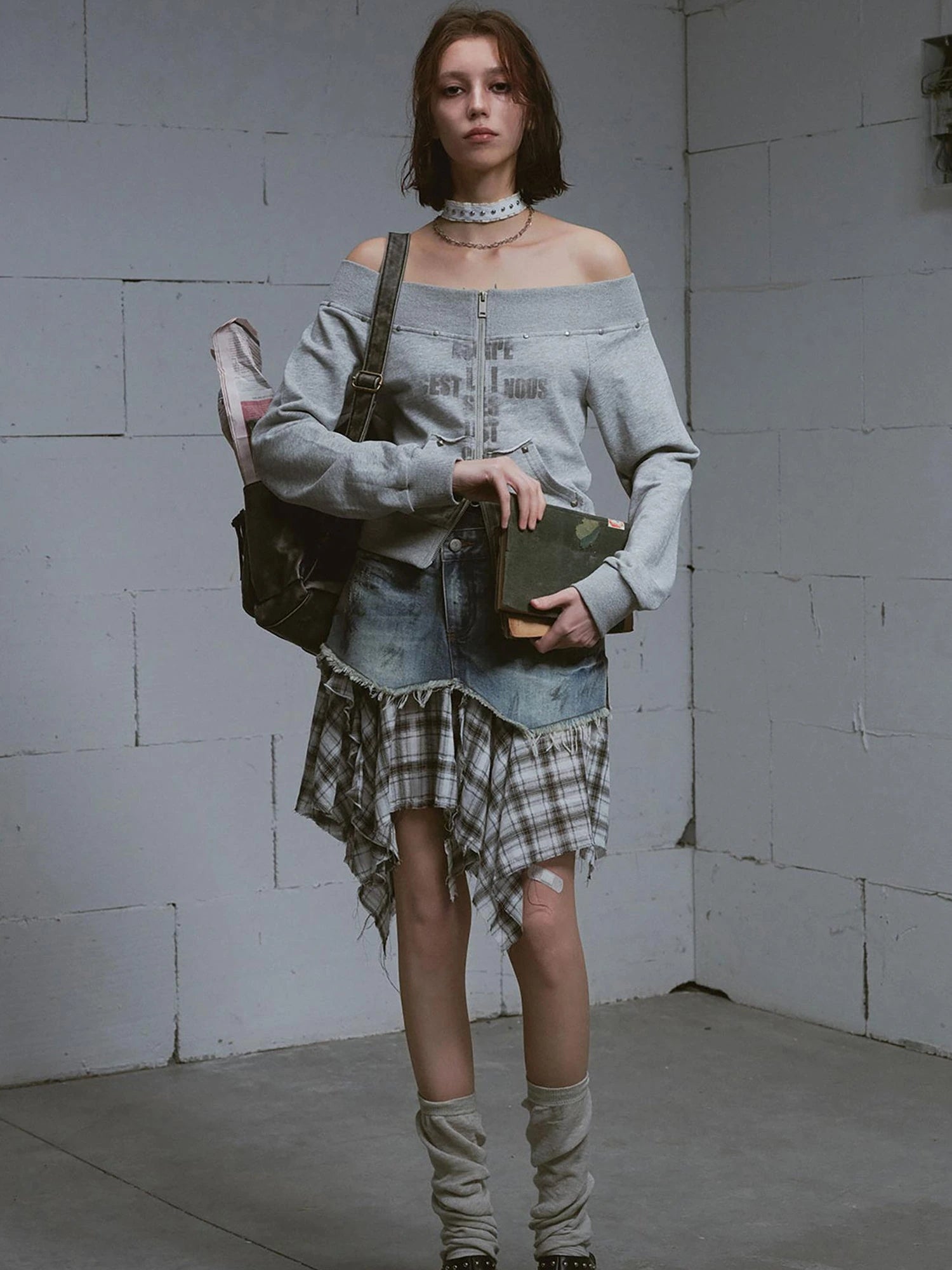 Lost Road Cut Out Print Shoulder Knit Sweatshirt