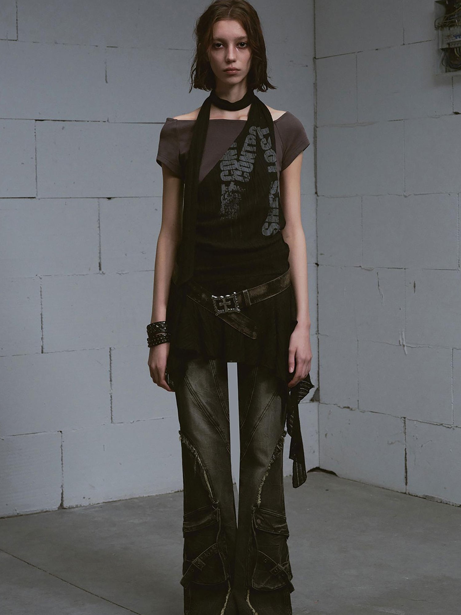 Update c Vintage Distressed Flared Jeans