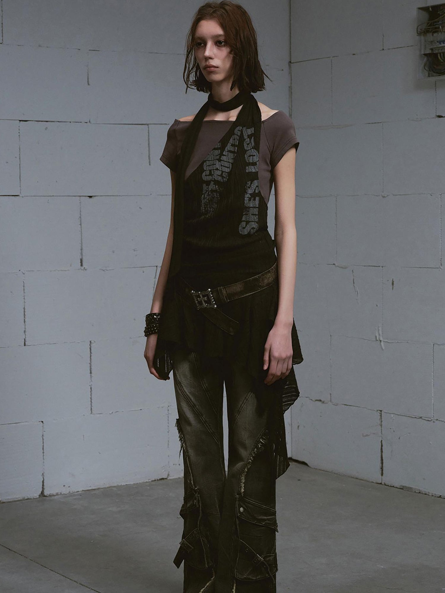 Update c Vintage Distressed Flared Jeans