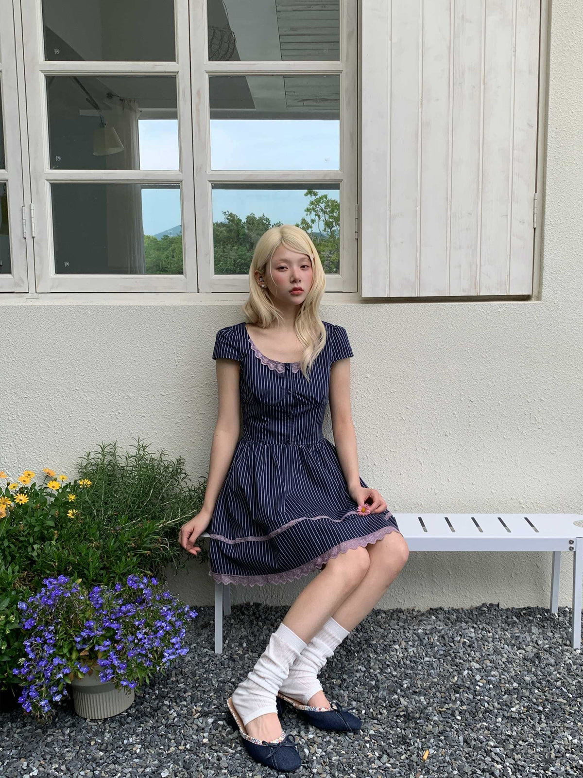 chaoschaos_Sweet_Striped_Puff_Sleeve_Cinched_Waist_A_Line_Women&