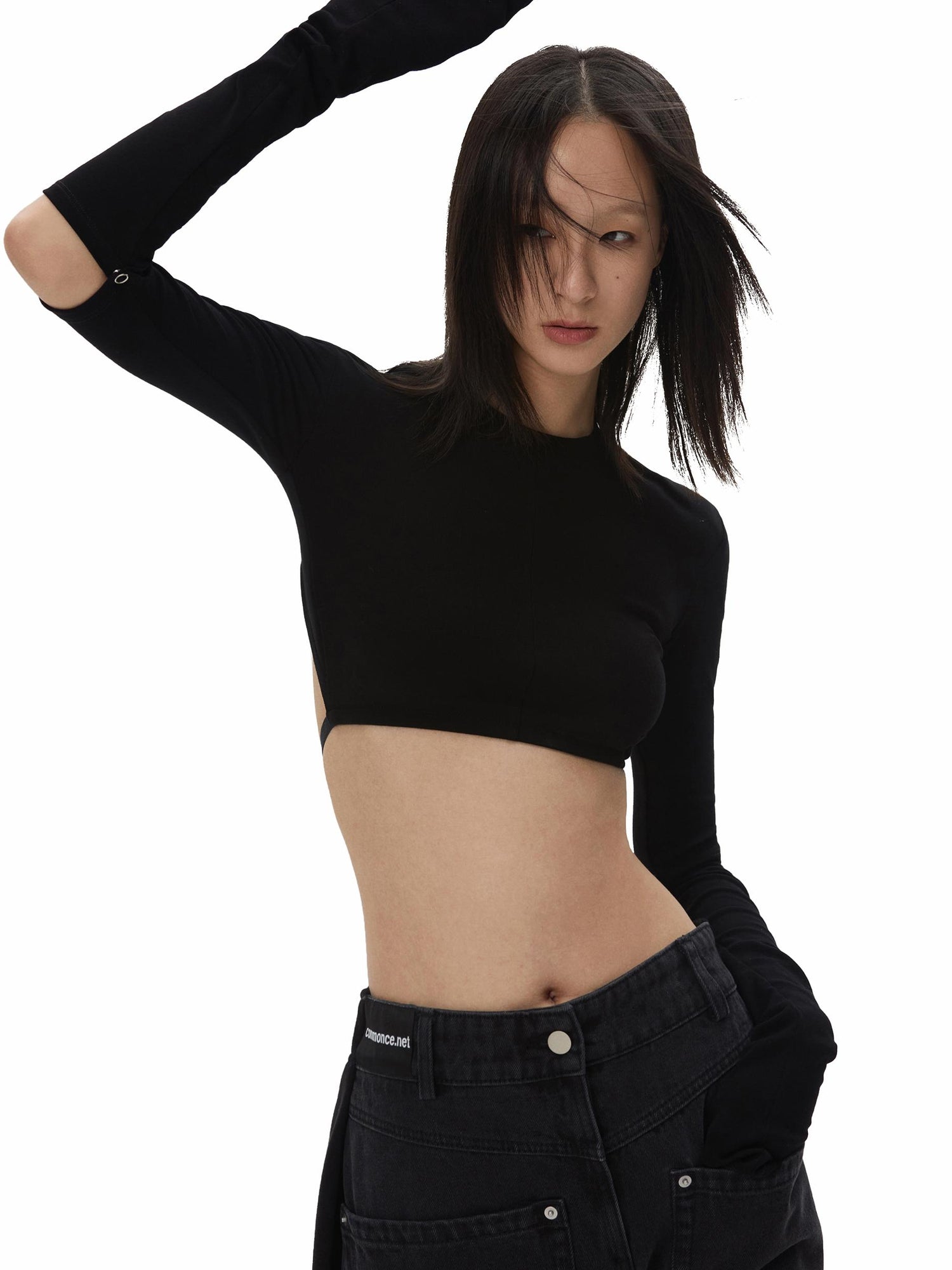 commonce net Backless Detachable Sleeve Cropped T-shirt