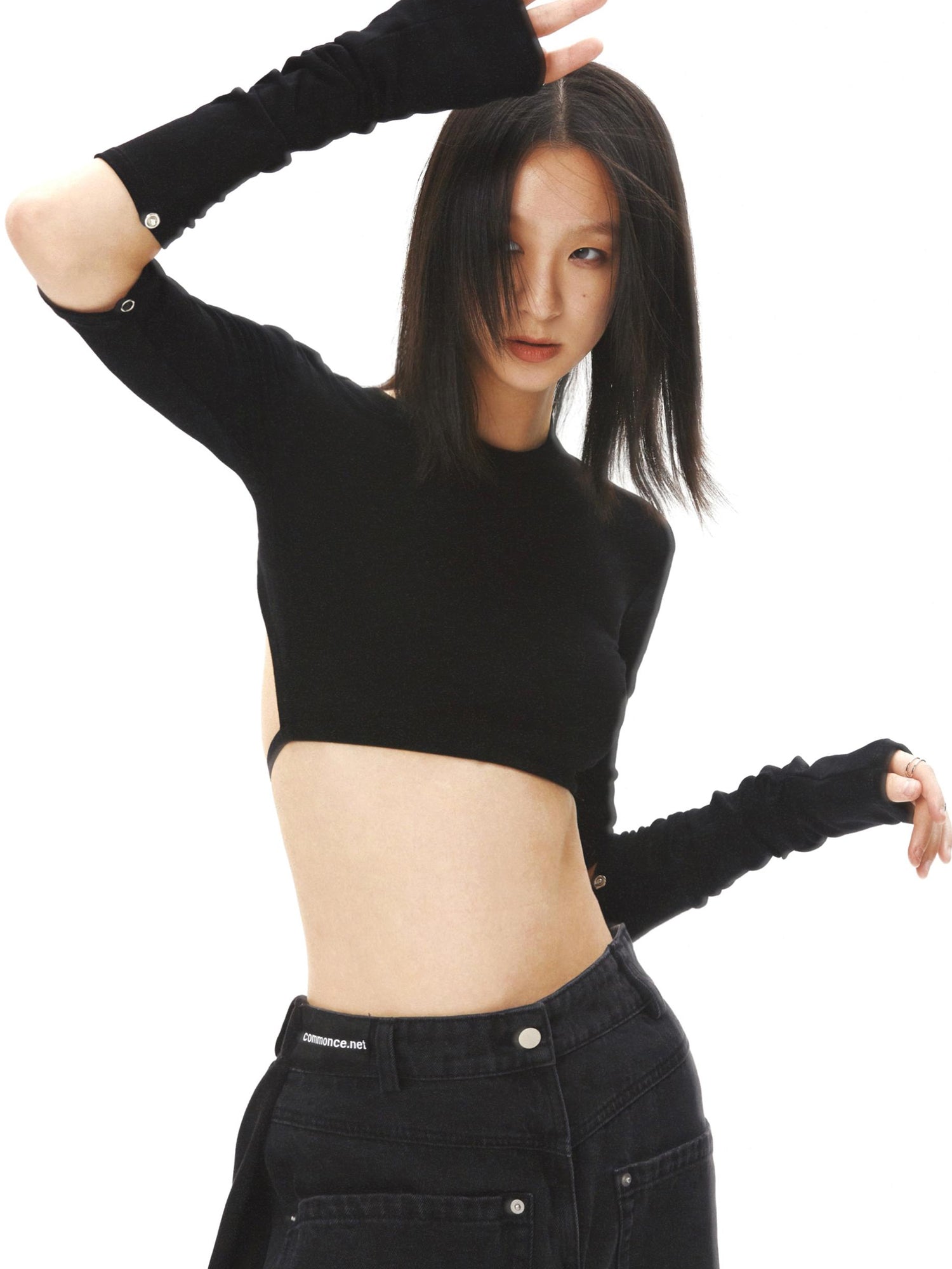 commonce net Backless Detachable Sleeve Cropped T-shirt