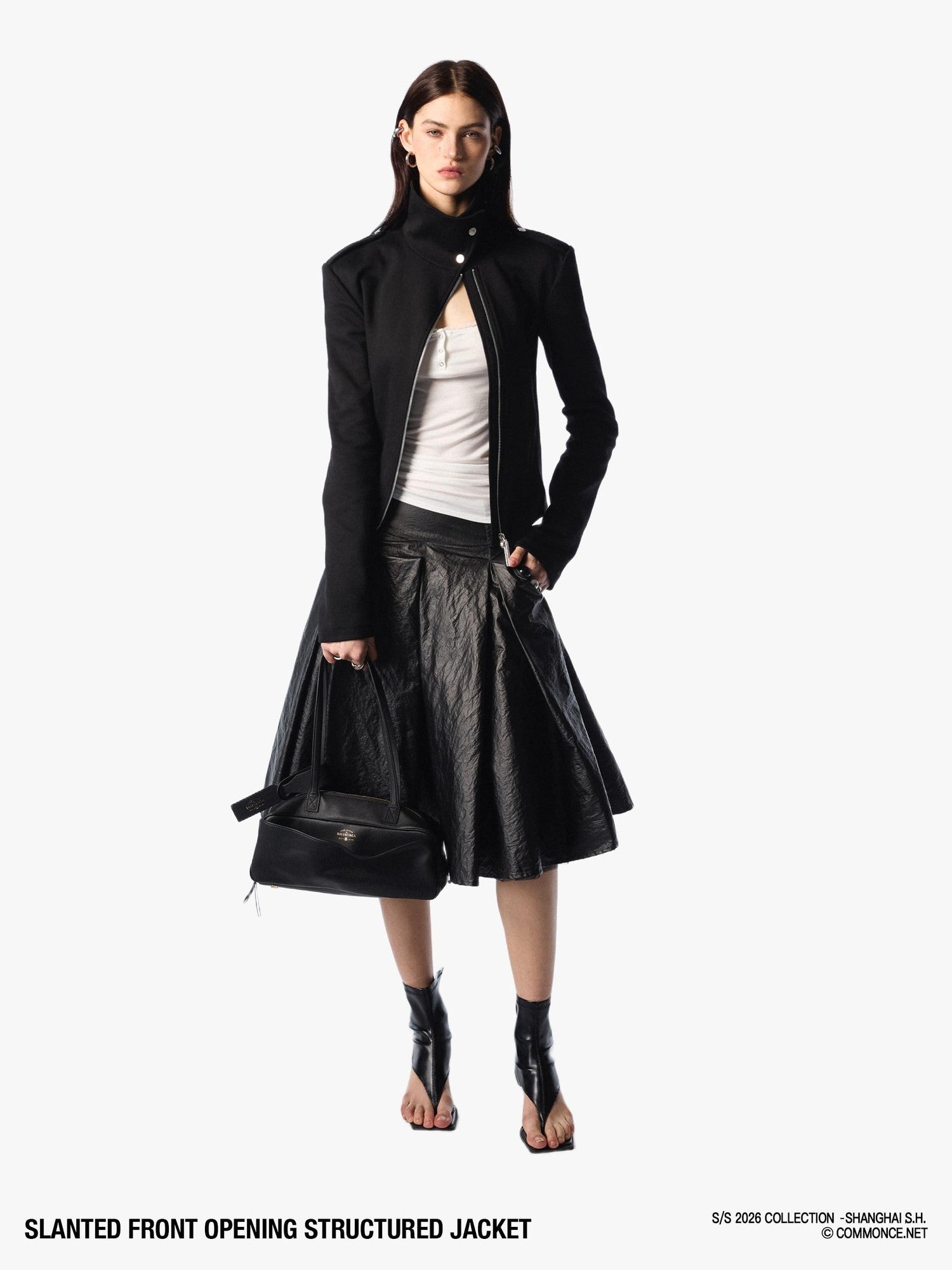 commonce net Black Asymmetric Zip Stand Collar Waist Cinch Women&