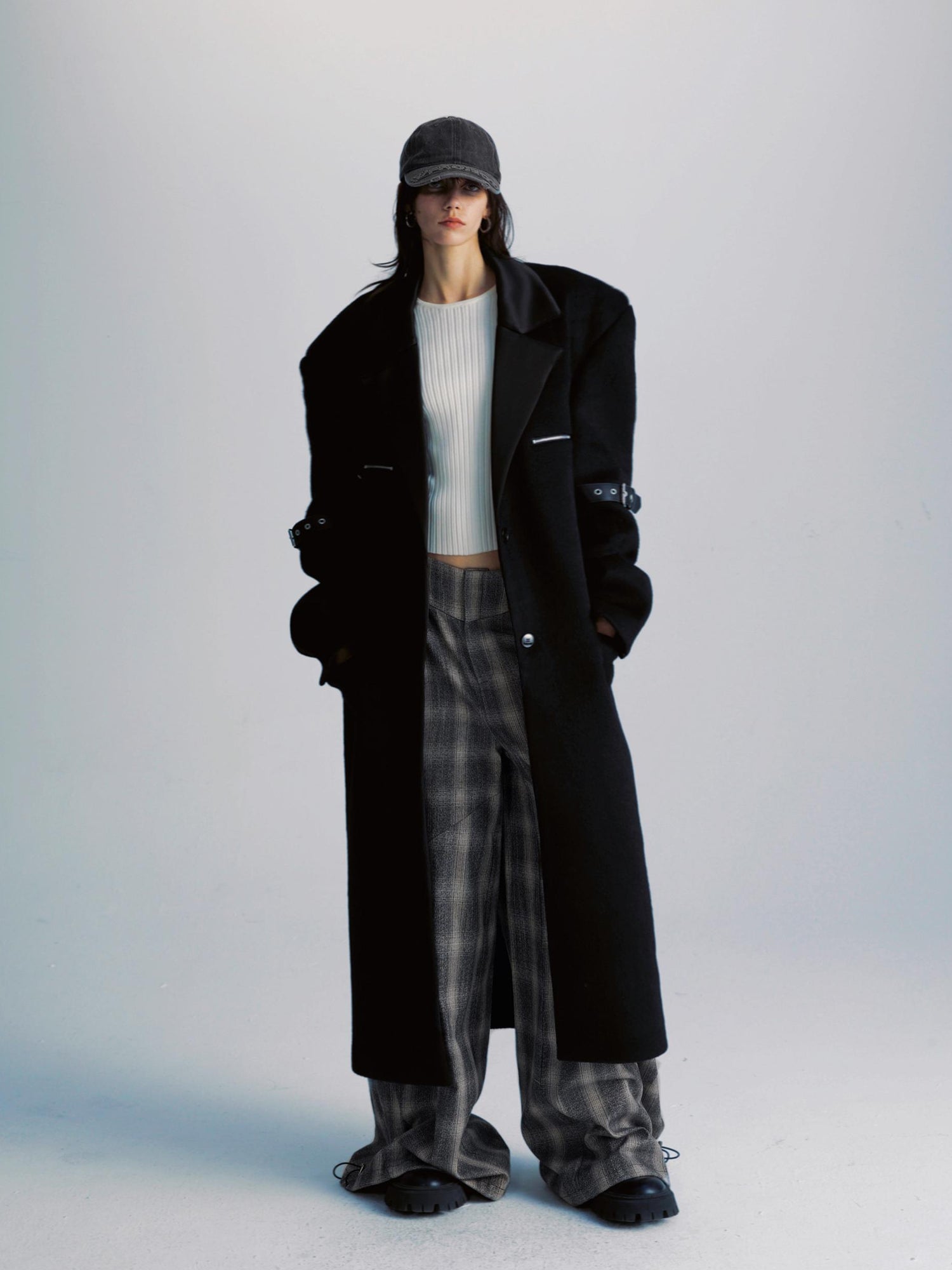 commonce net Black Patchwork Wool Blend Long Coat With Leather Sleeve Detail