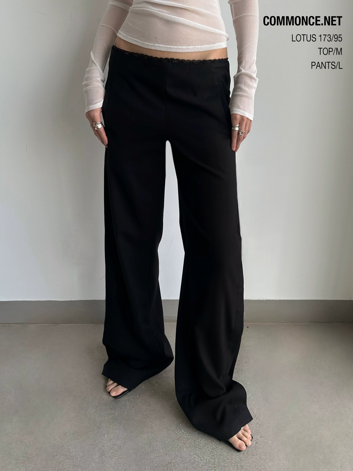 commonce_net_Lace_Panel_Pleated_Trousers_With_Straight_Leg_MISSTT