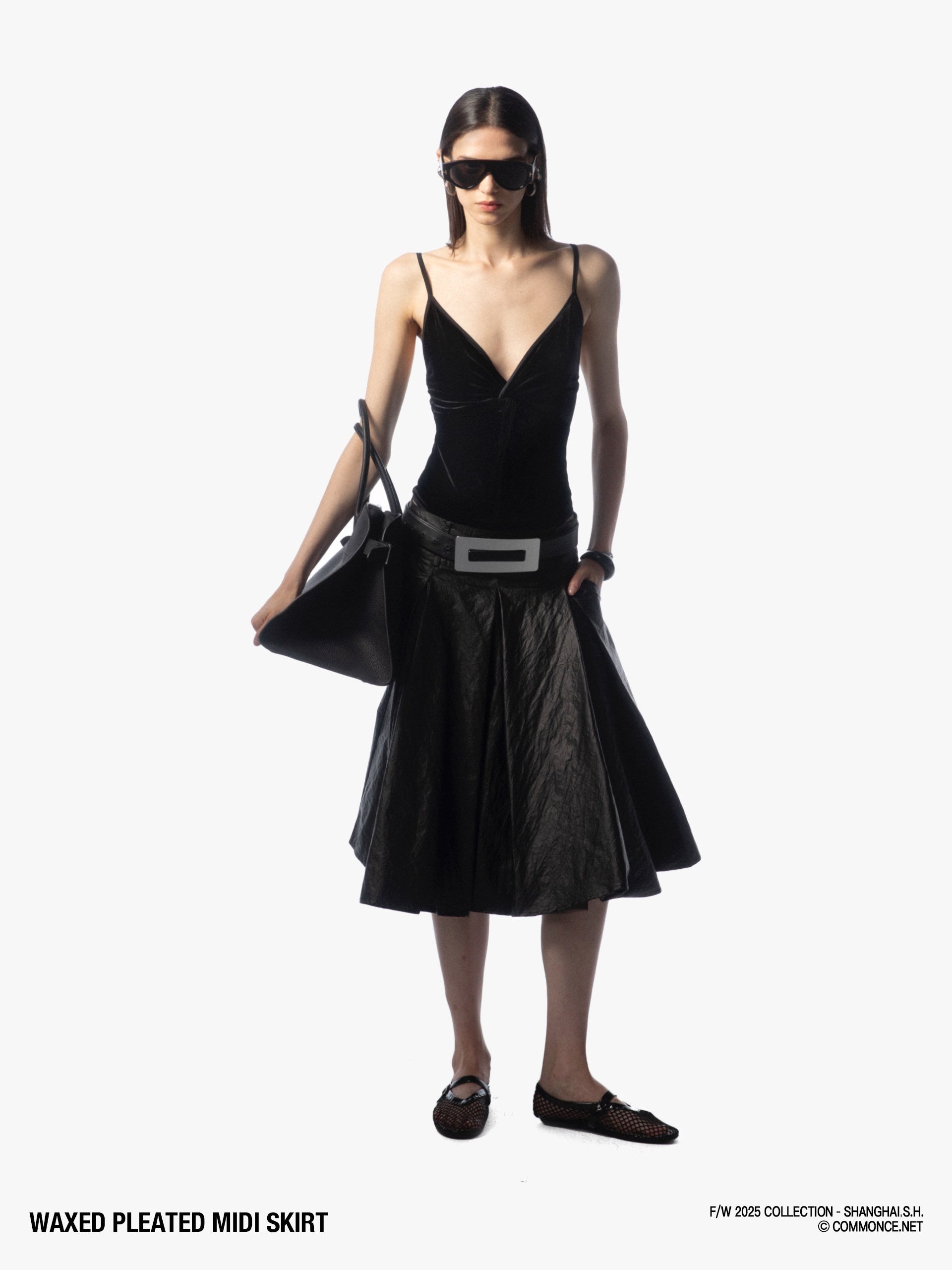 commonce_net_Oil_Wax_Coated_Pressed_Pleat_Flared_Low_Waist_Pockets_Women&