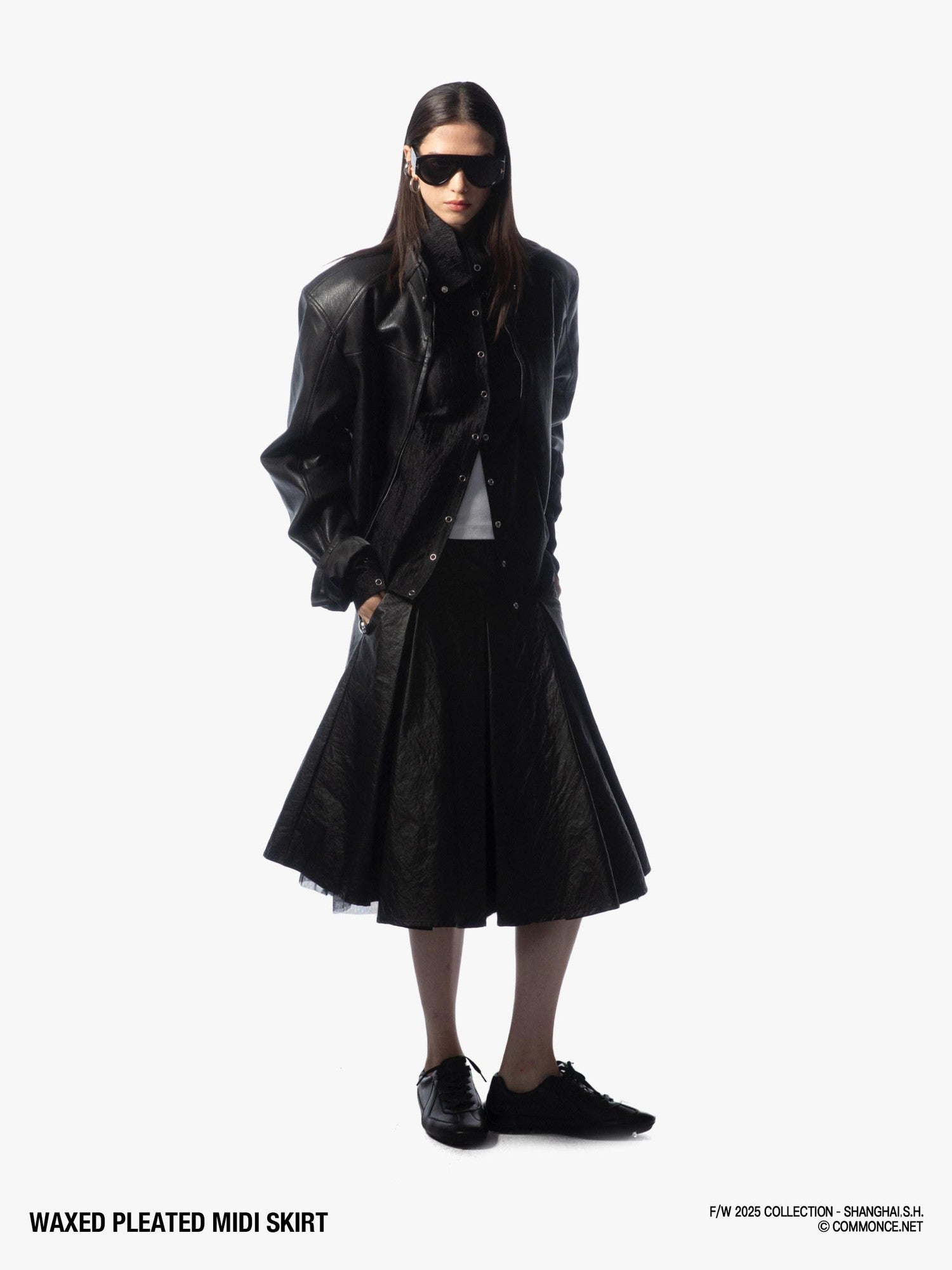 commonce net Oil Wax Coated Pressed Pleat Flared Low Waist Pockets Women&