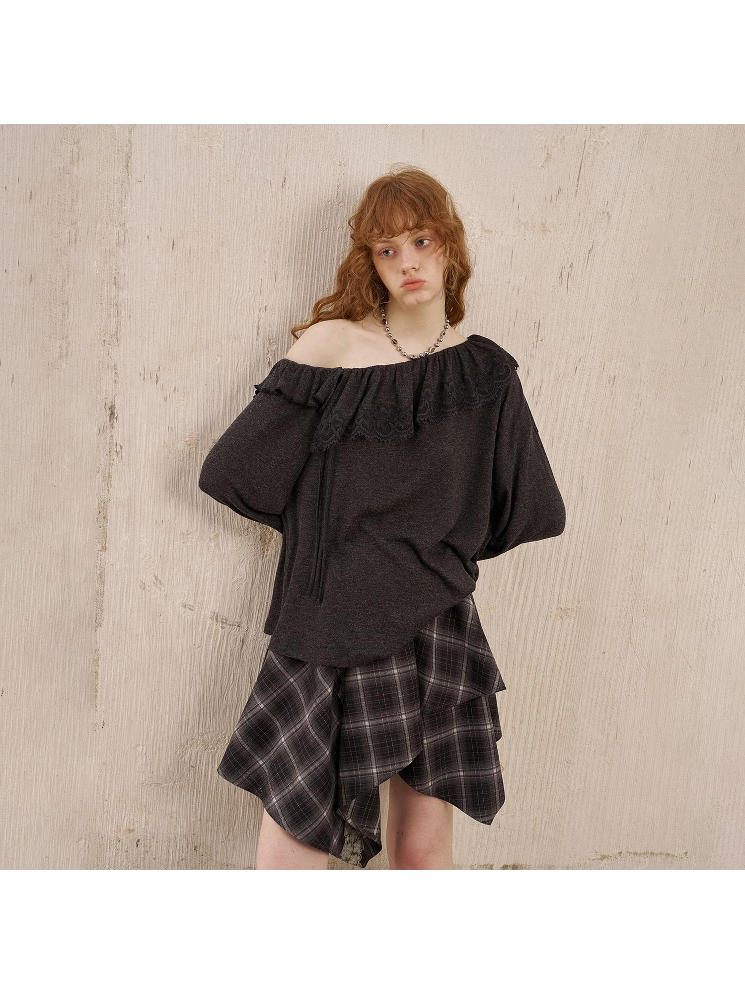 DIDDI MODA Lace Paneled Ruffle Knit Top