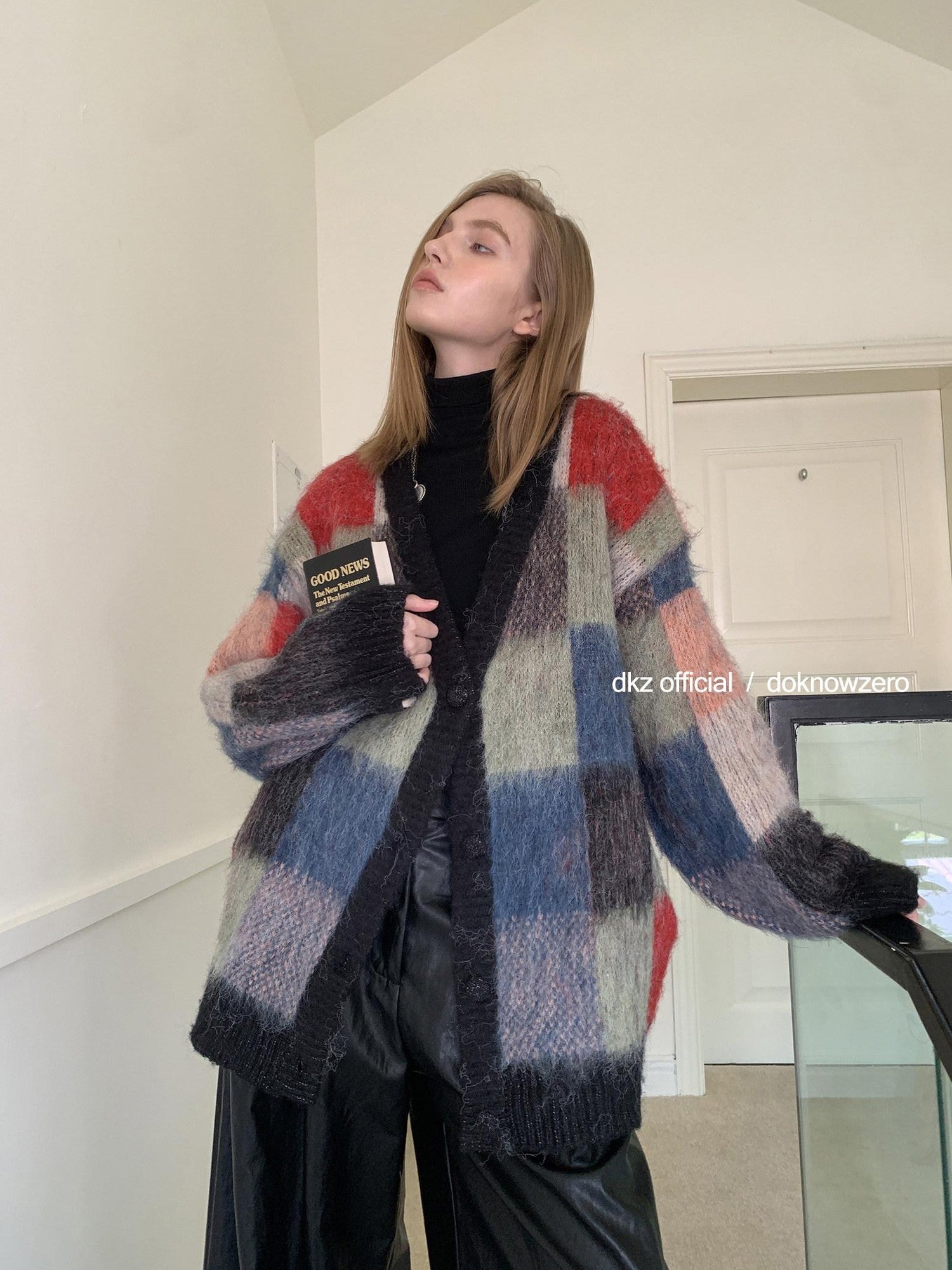 DKZ OFFICIAL Retro Colorful Plaid Knit Buttoned Loose Women&