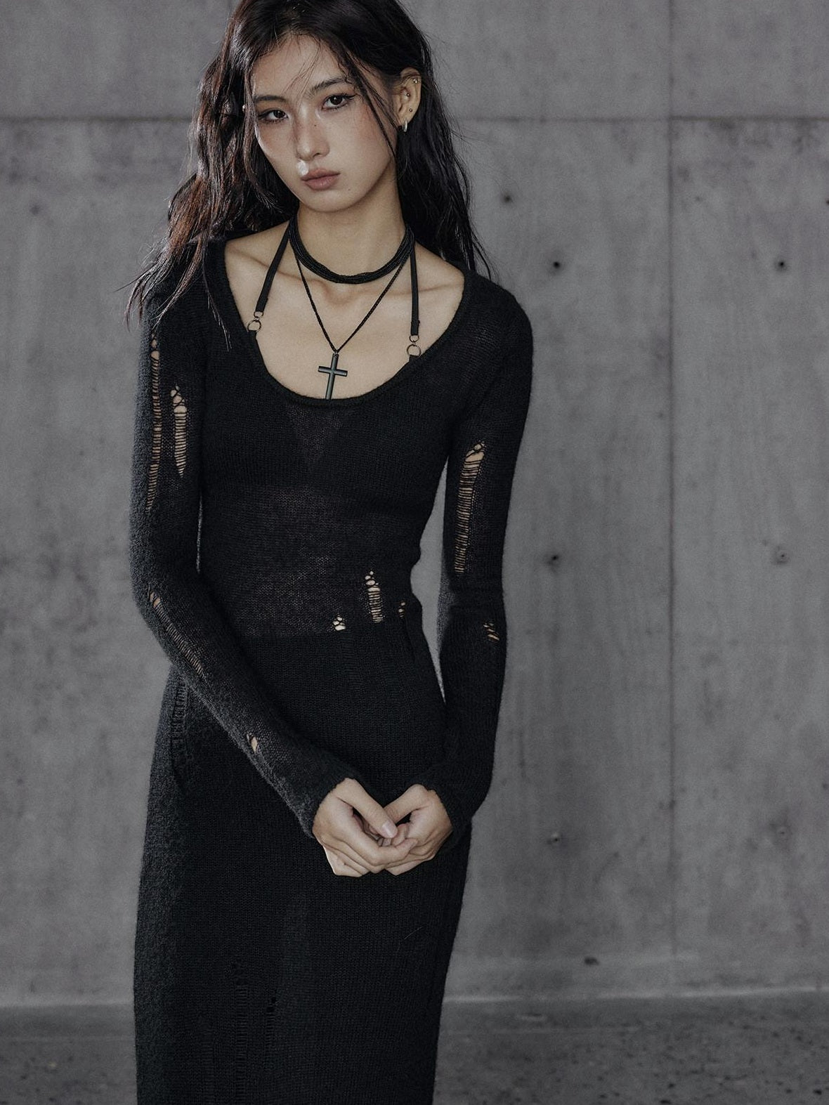 Low pixel Waist Defining Wool Knit Tassel Casual Long Sleeve Round Neck Black Maxi Dresses