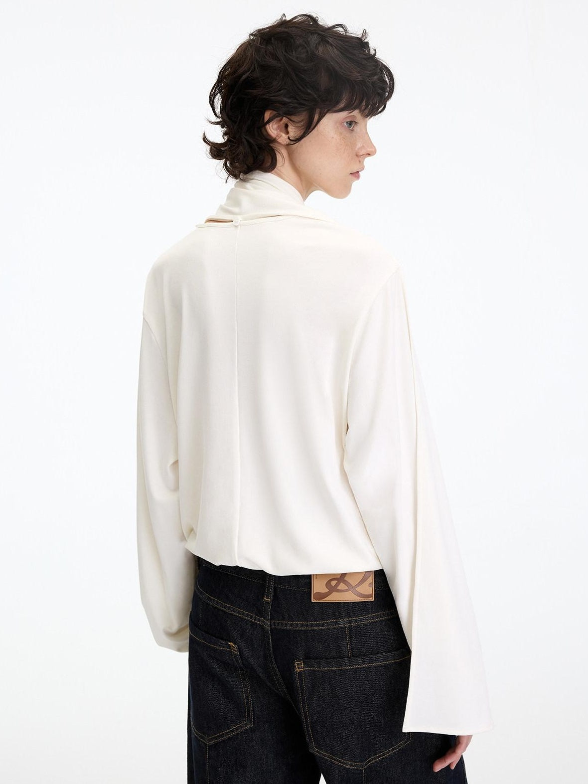 RUN TO THE FUTURE Soft Modal Casual Slim Fit Backless V-neck Raglan Women Long Sleeve T-Shirts