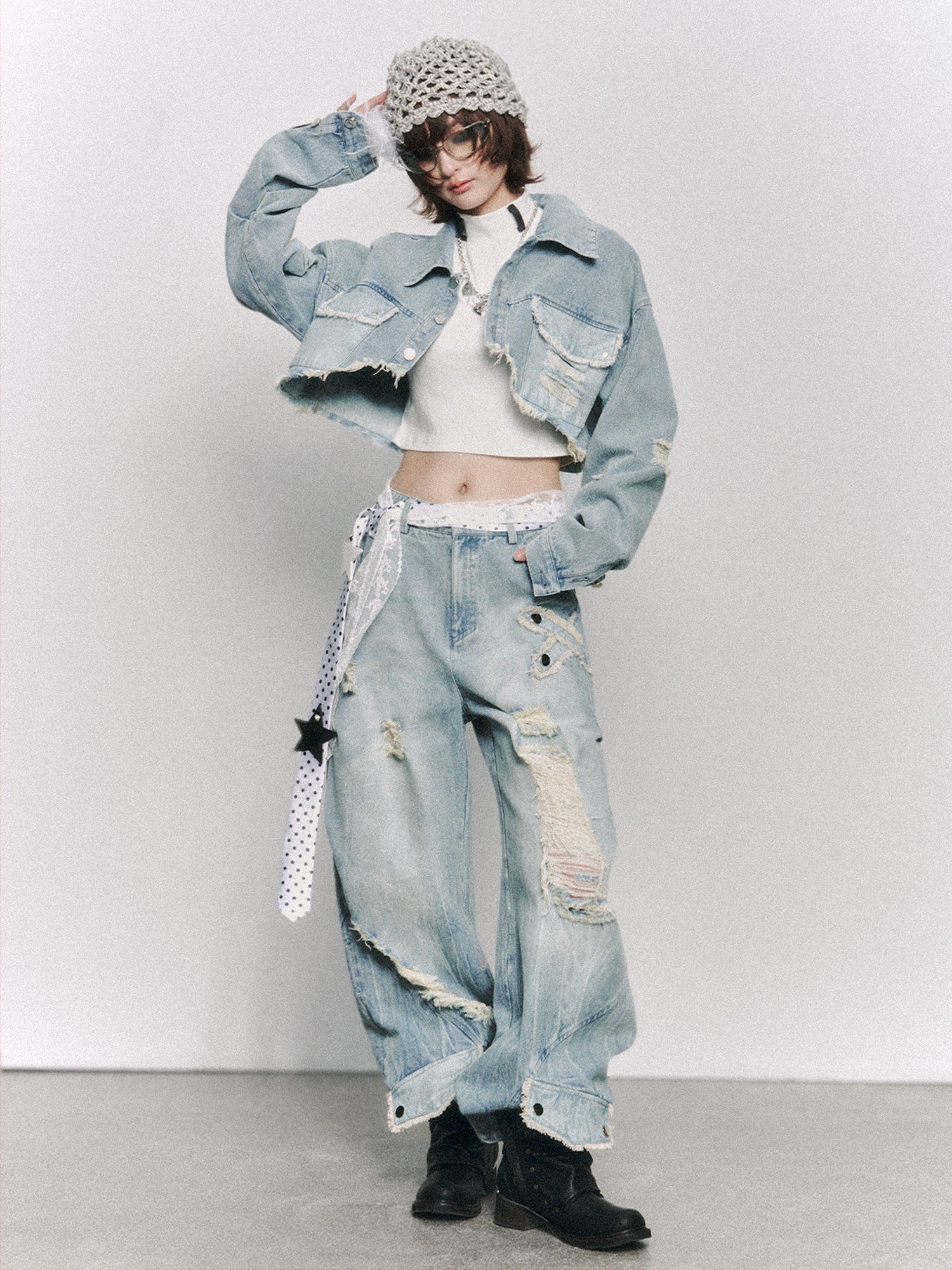 Frustration Garden Light Blue Washed Distressed Ripped Frayed Hem Women&