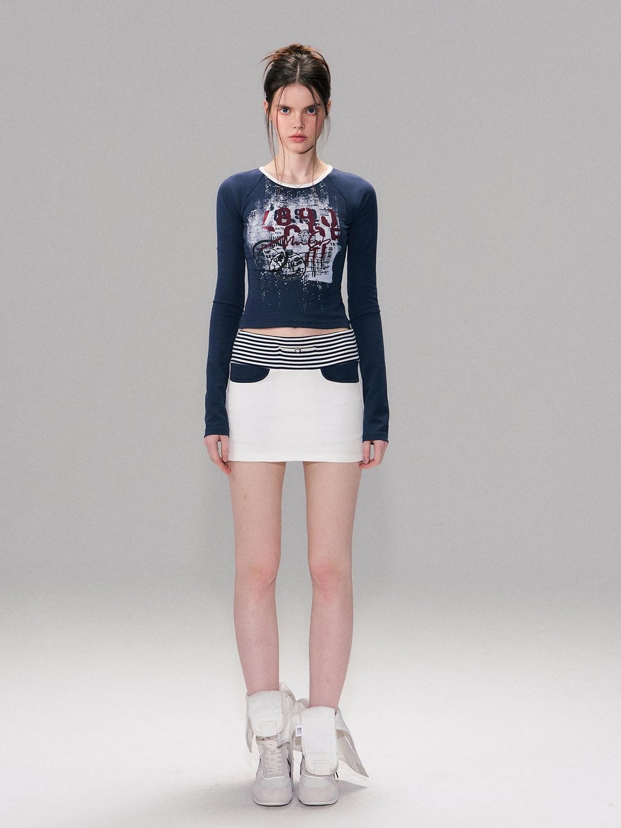 The NeverMore Contrast Printed Cotton Mid Waist Straight Bodycon Women White Mini Skirts