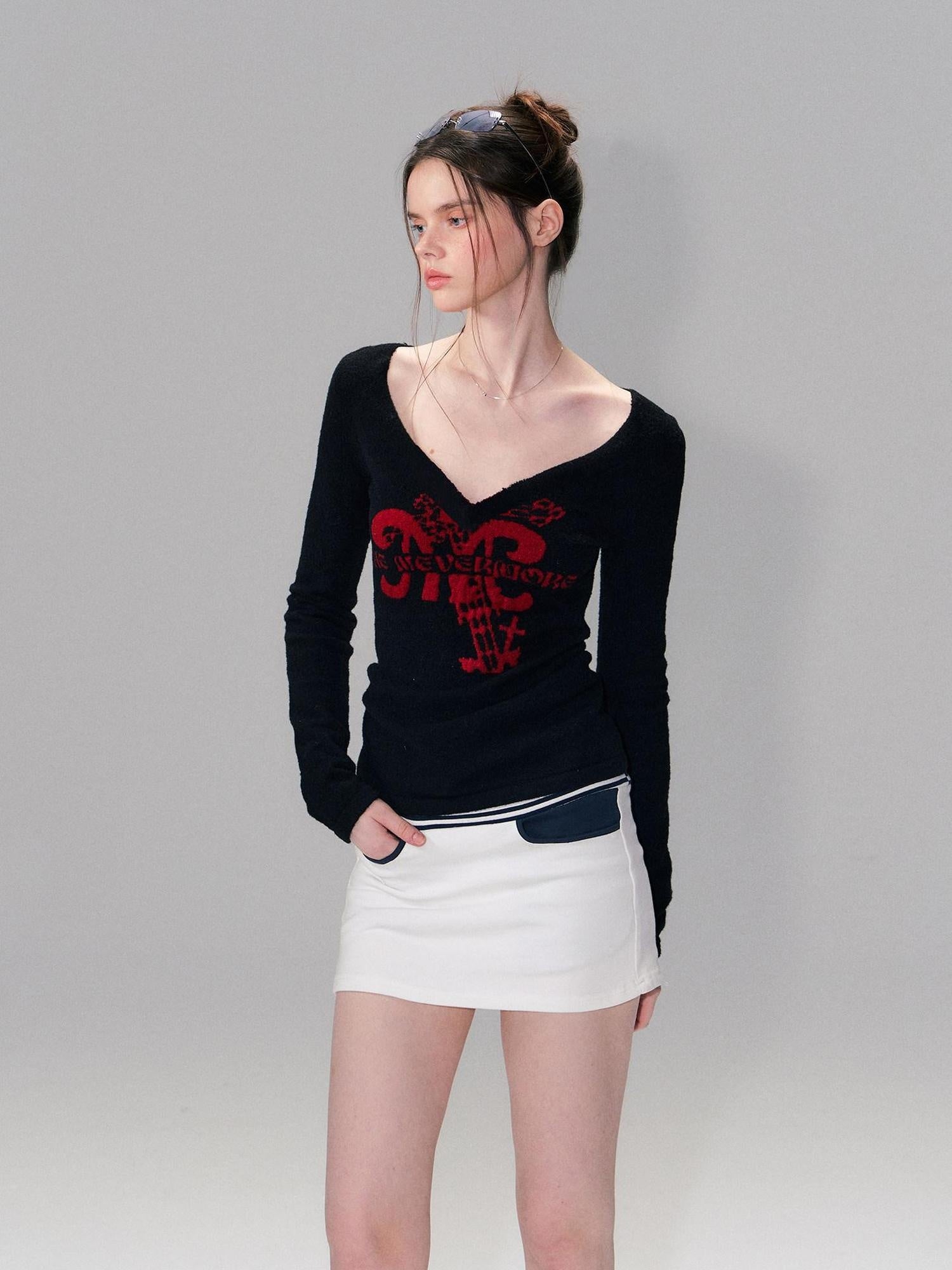 The NeverMore Thick Cozy Letter Print Contrast Slim Fit Sexy Black Women Long Sleeve T-Shirts