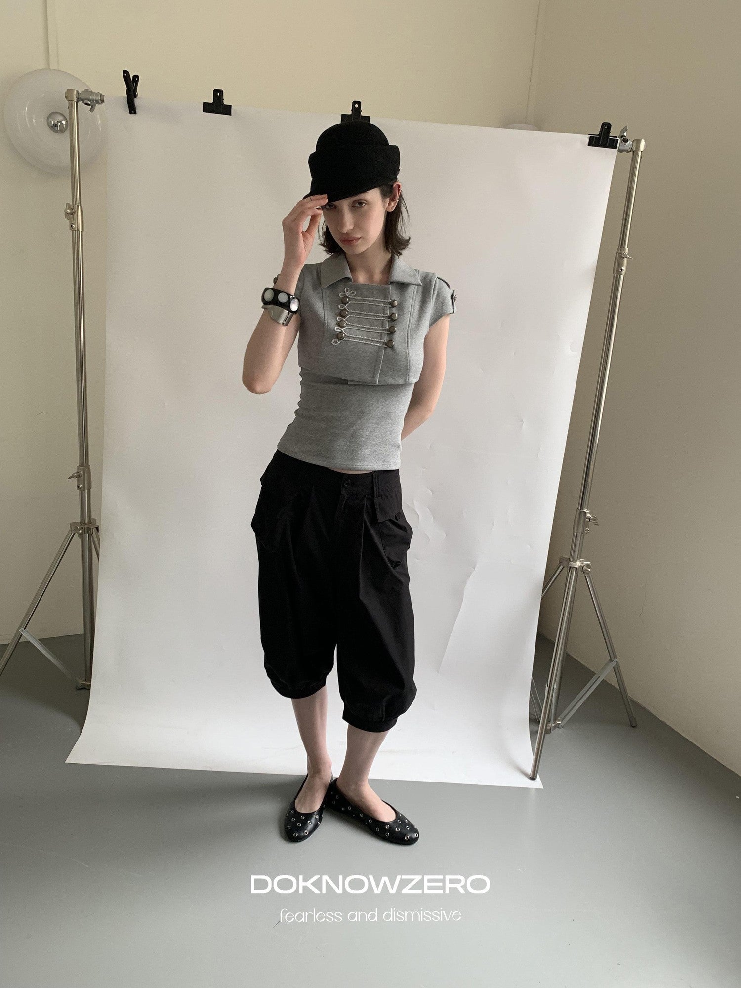 DKZ OFFICIAL Grey Double Breasted Cropped Collared Women&