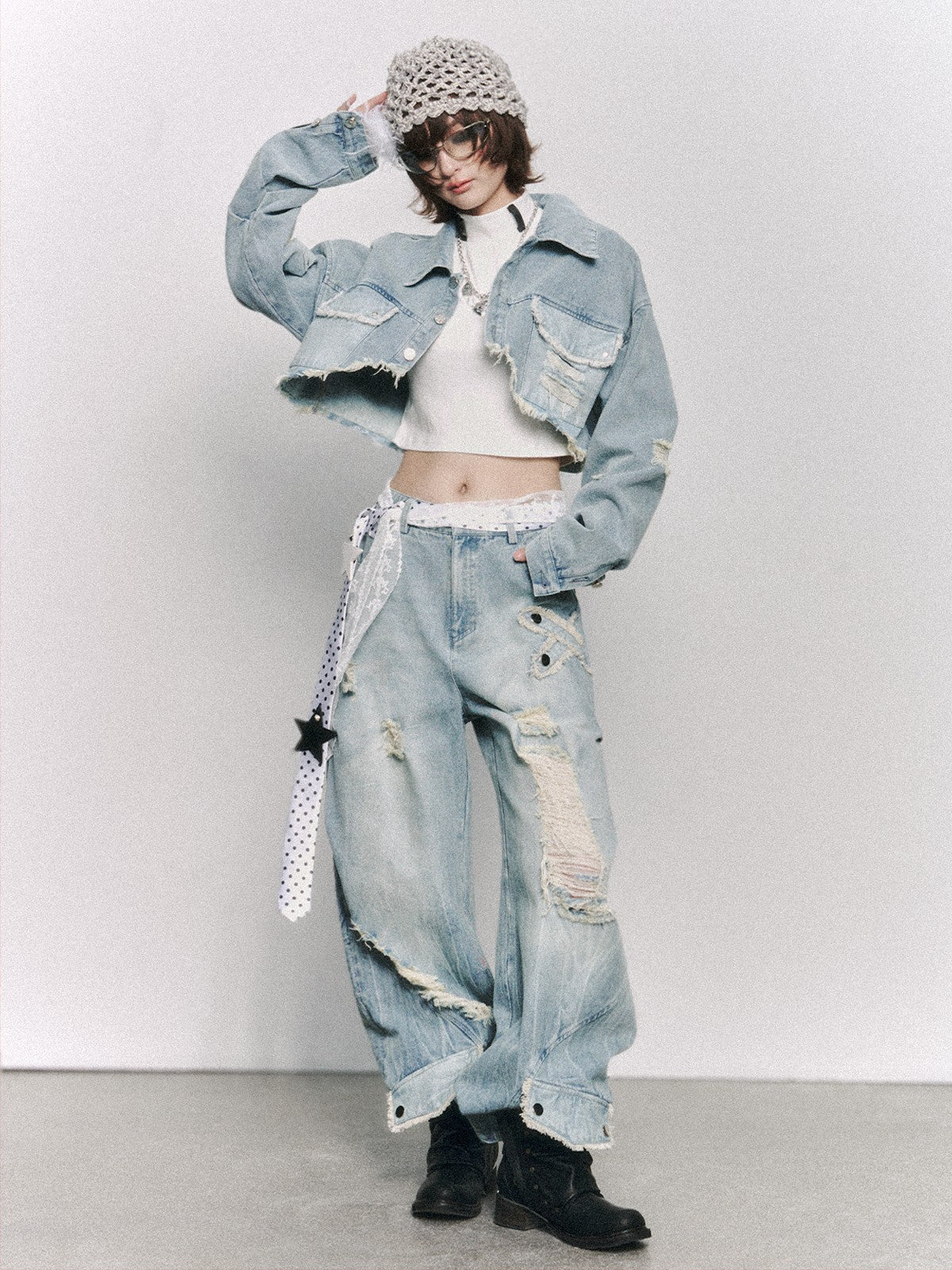 Frustration Garden Light Blue Washed Distressed Ripped Frayed Hem Women&