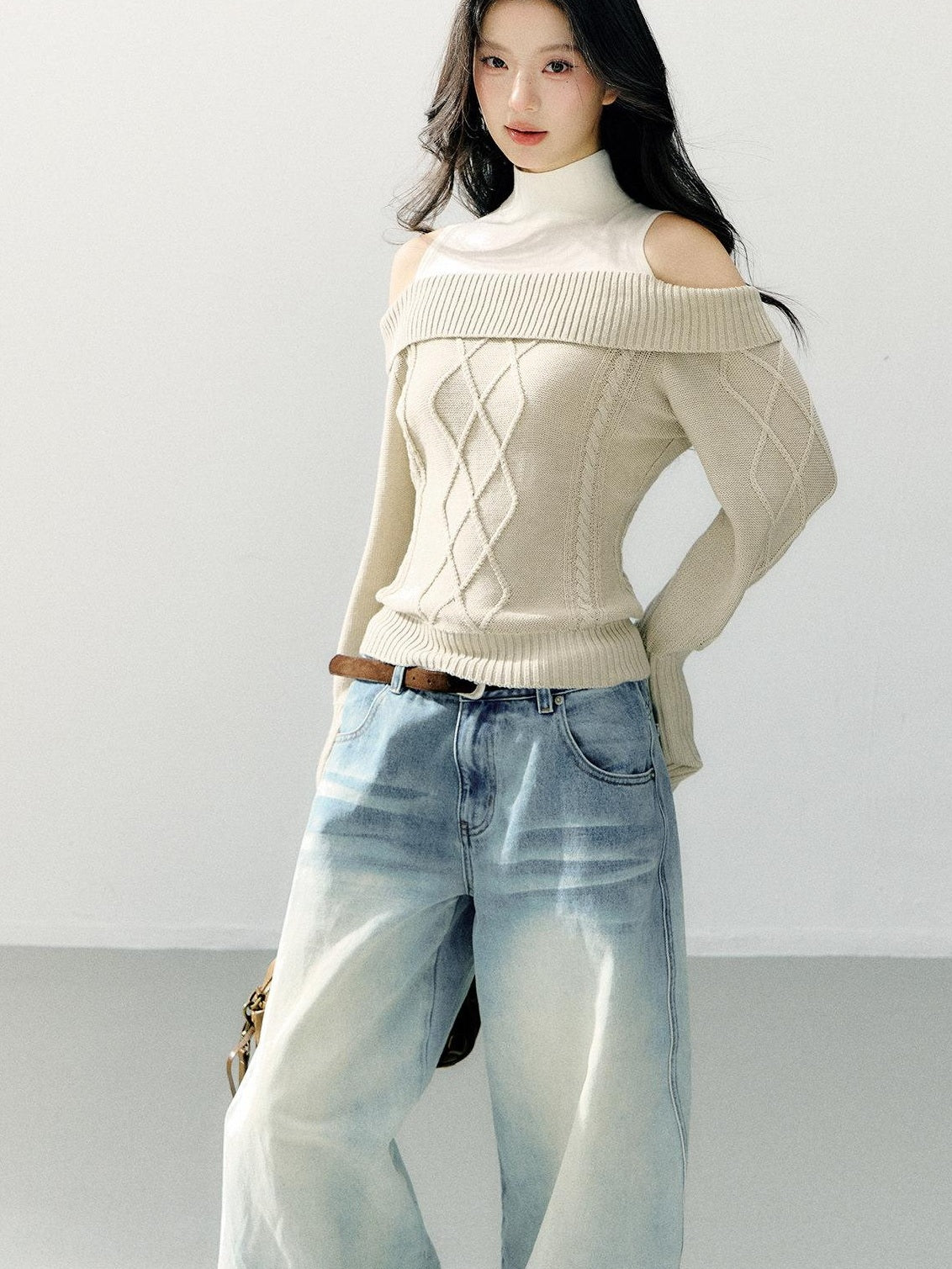 7Shiftin Faux Layer Halter Neck Relaxed Slim Fit Women Campus Knit Pullover Sweaters